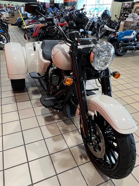 2023 Harley-Davidson Freewheeler® in Dumfries, Virginia - Photo 6
