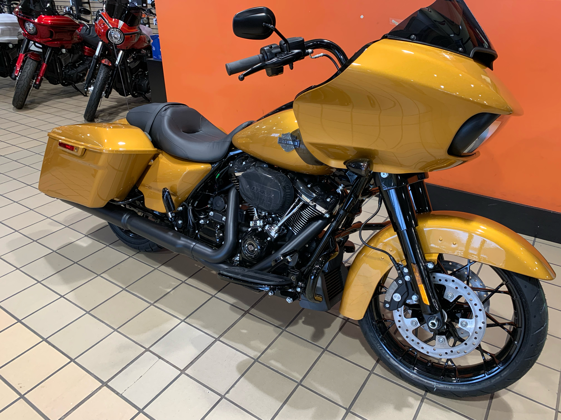 2023 Harley-Davidson ROAD GLIDE SPECIAL in Dumfries, Virginia - Photo 2