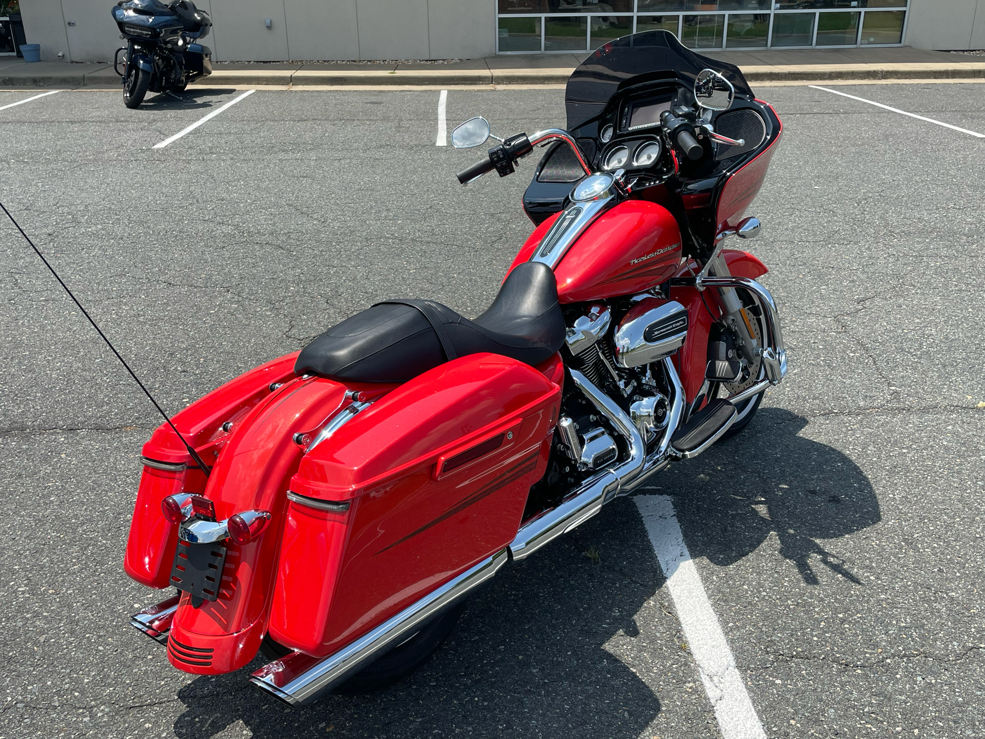 2017 Harley-Davidson Road Glide® Special in Dumfries, Virginia - Photo 3