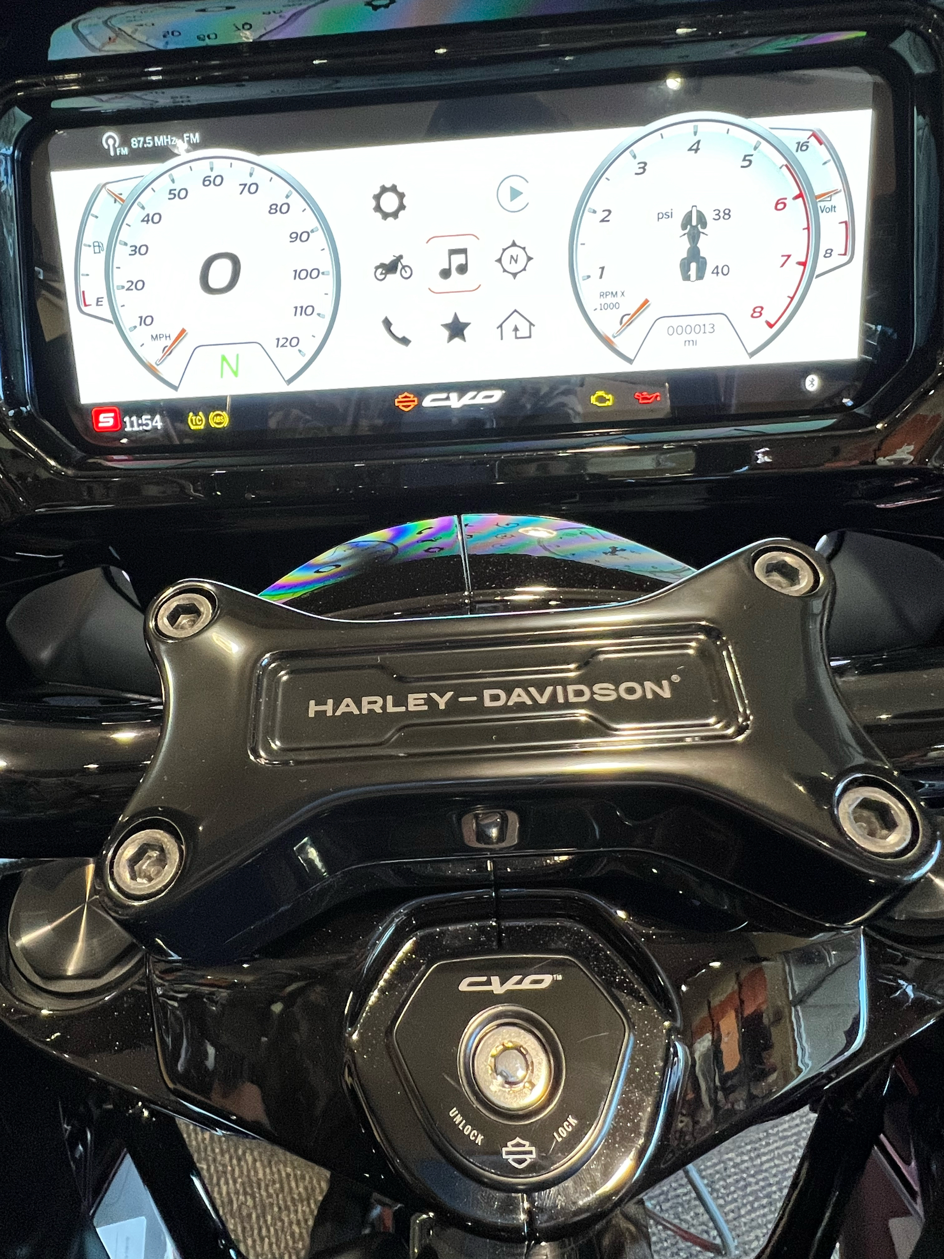 2023 Harley-Davidson FLTRXSE in Dumfries, Virginia - Photo 8