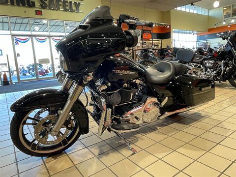 2016 Harley-Davidson Street Glide® Special in Dumfries, Virginia - Photo 5