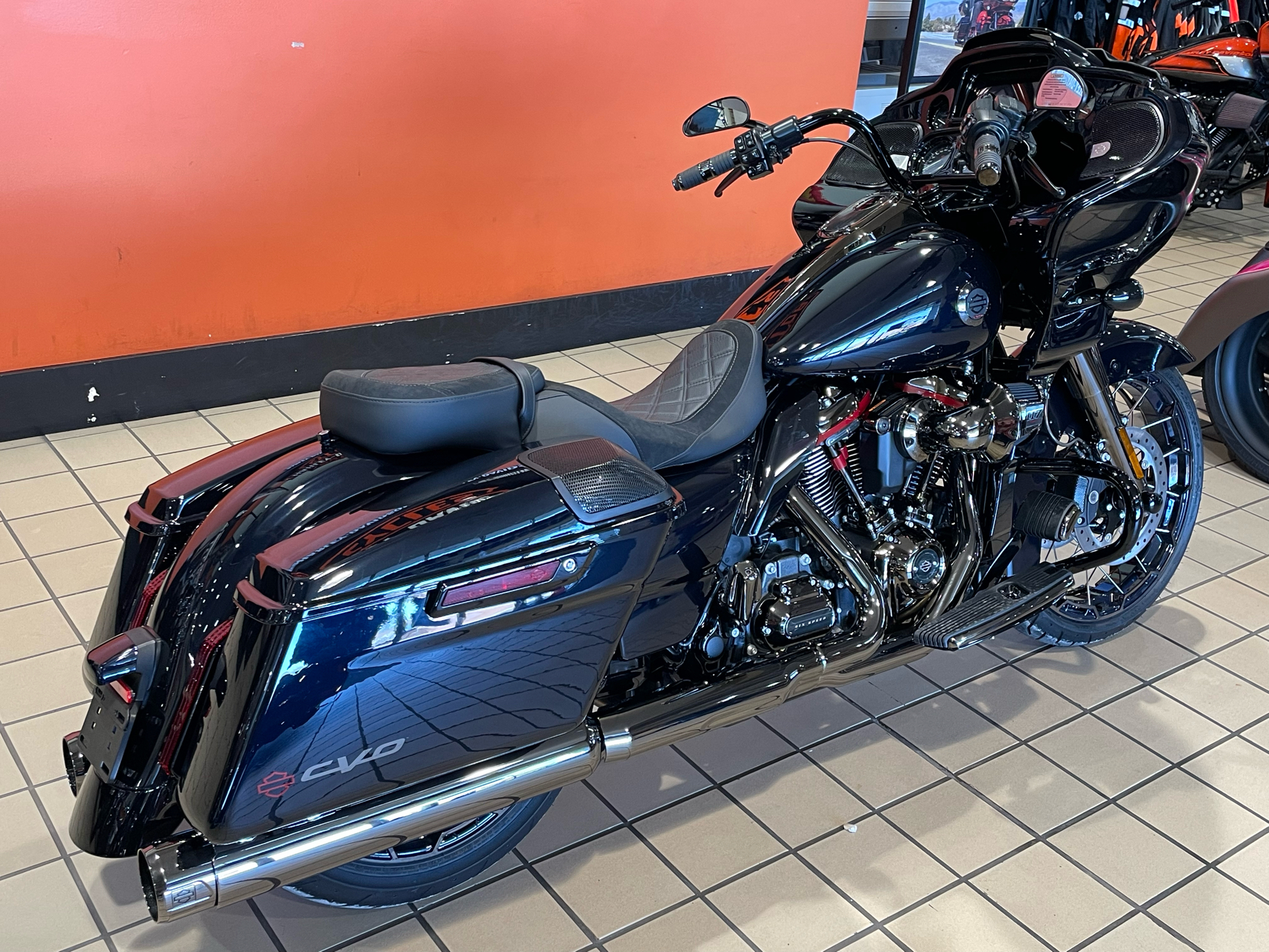 2022 Harley-Davidson CVO™ Road Glide® in Dumfries, Virginia - Photo 4
