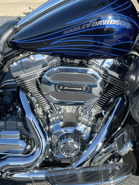 2016 Harley-Davidson CVO™ Street Glide® in Dumfries, Virginia - Photo 16