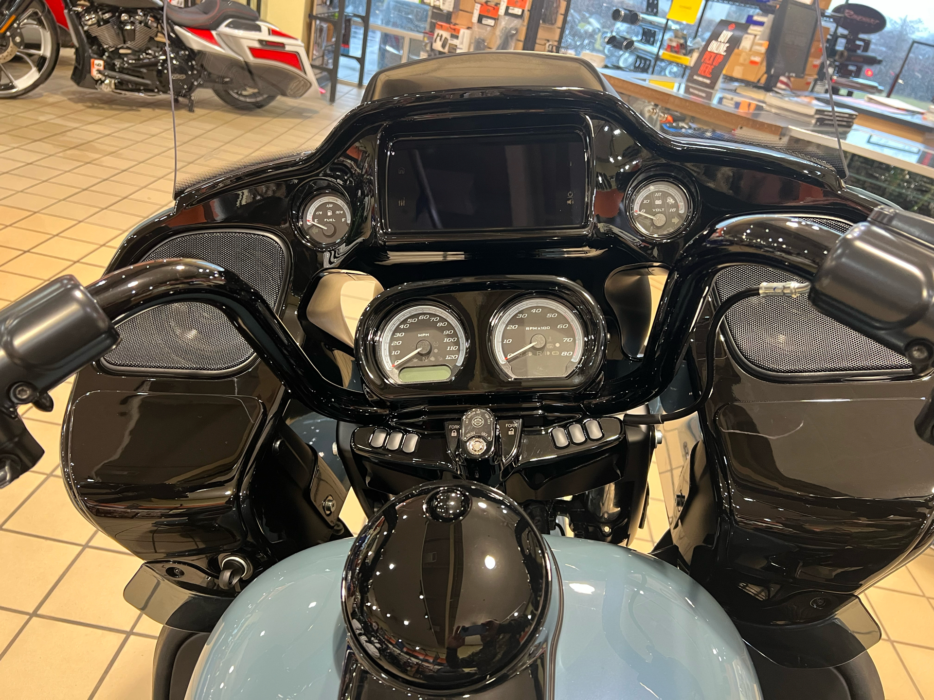 2024 Harley-Davidson Road Glide® Limited in Dumfries, Virginia - Photo 19