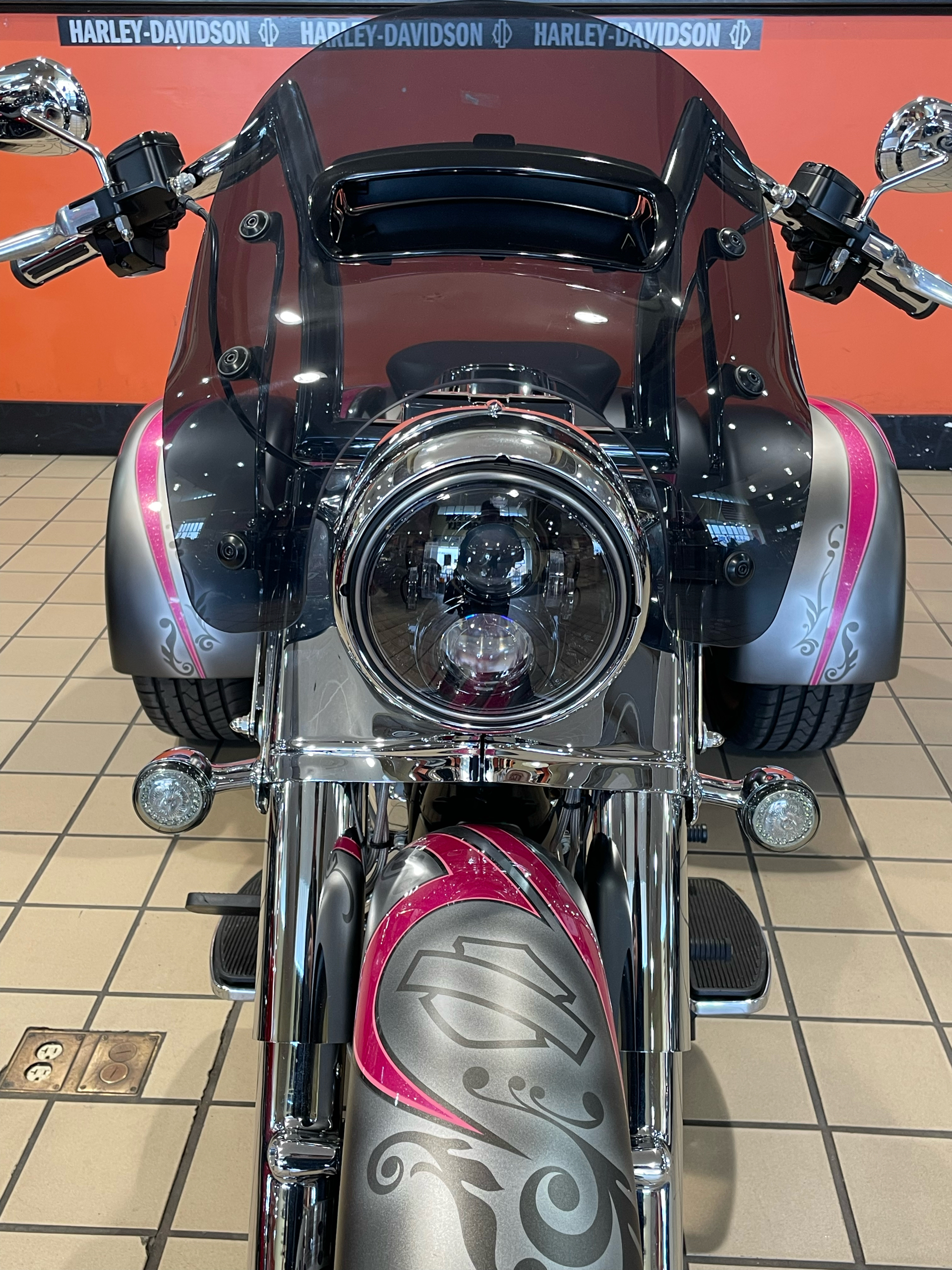 2018 Harley-Davidson Freewheeler® in Dumfries, Virginia - Photo 20