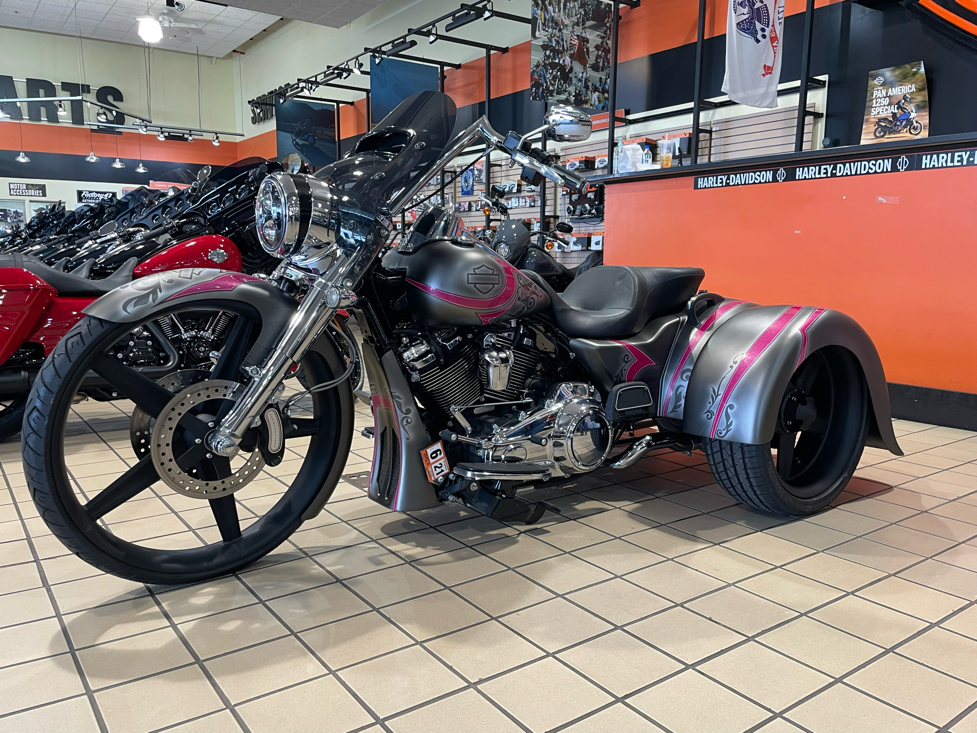 2018 Harley-Davidson Freewheeler® in Dumfries, Virginia - Photo 22