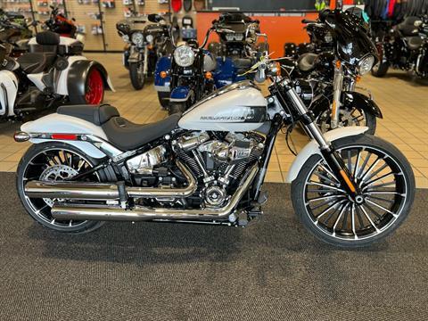 2024 Harley-Davidson FXBR in Dumfries, Virginia - Photo 3