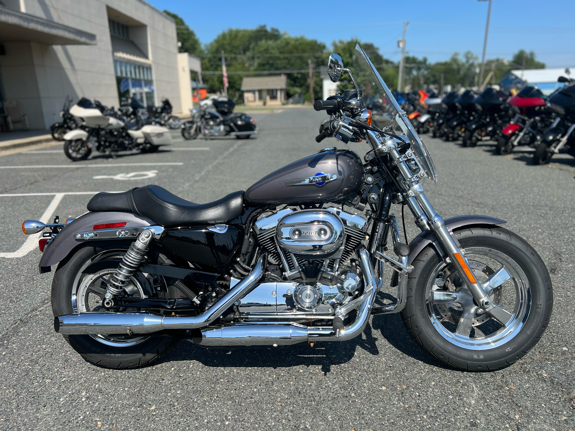 2016 Harley-Davidson 1200 Custom in Dumfries, Virginia - Photo 8