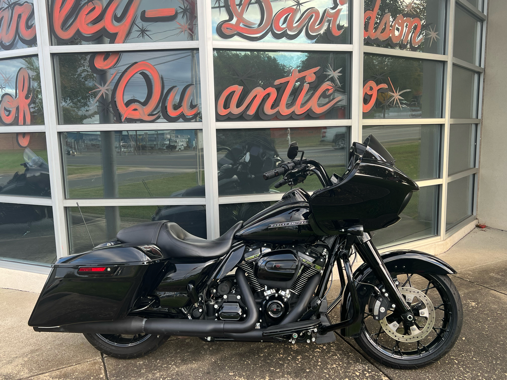 2020 Harley-Davidson ROAD GLIDE SPECIAL in Dumfries, Virginia - Photo 2