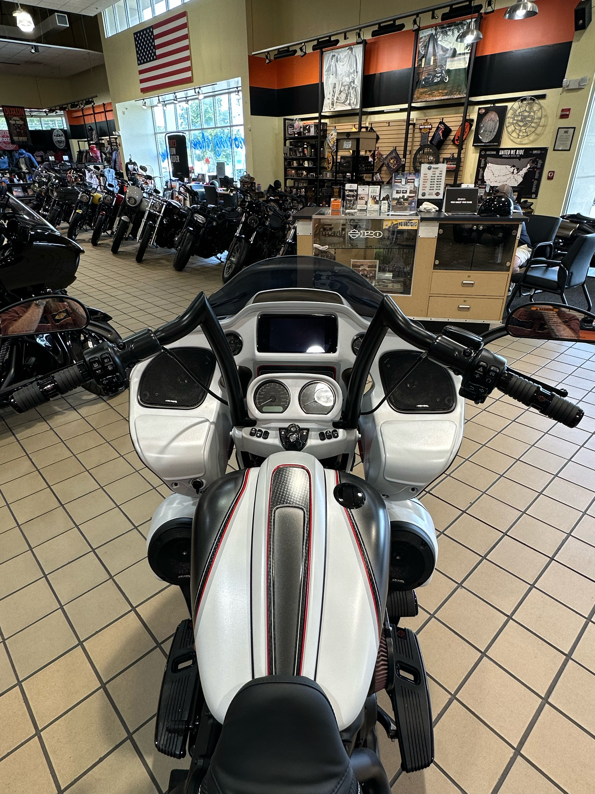2023 Harley-Davidson Tri Glide® Ultra in Dumfries, Virginia - Photo 5