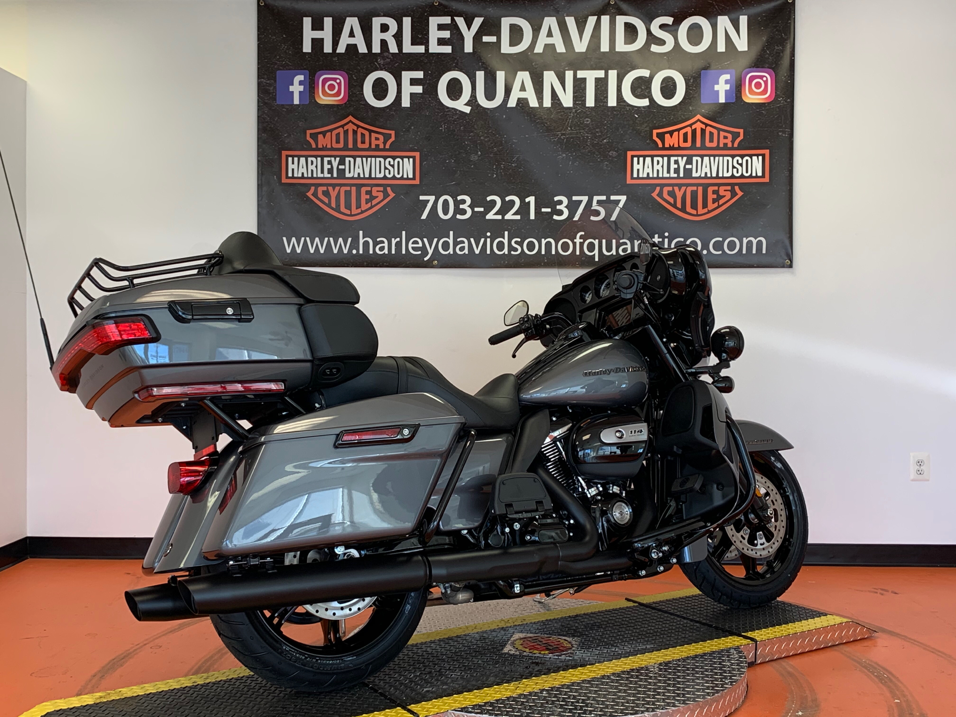 New 2021 Harley Davidson Limited Gauntlet Gray Metallic Motor Bikes In Dumfries Va 604425