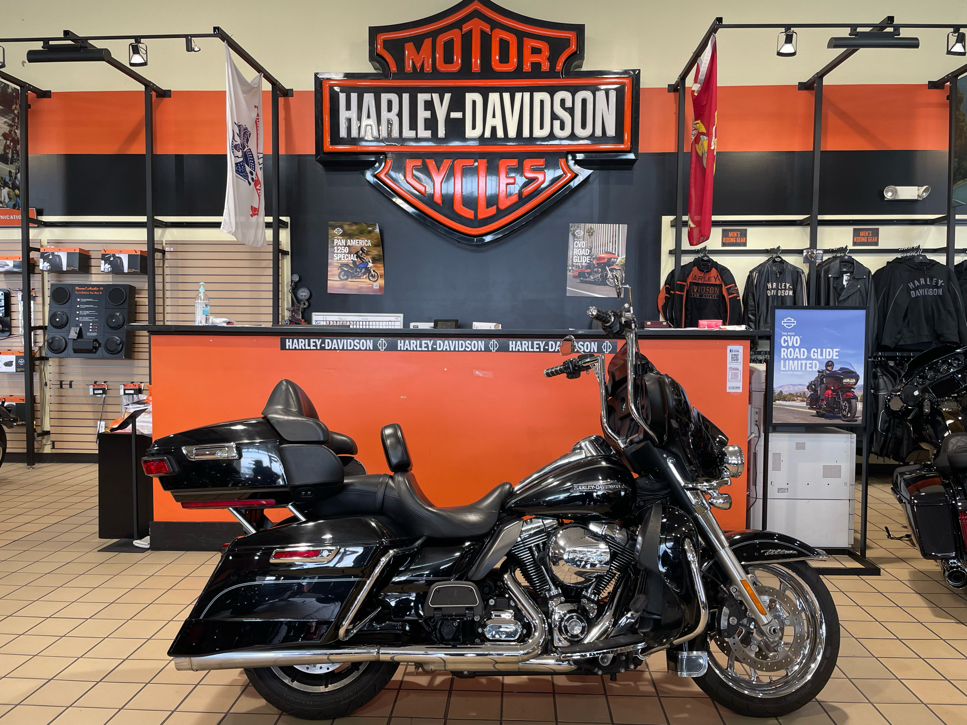 2014 Harley-Davidson Electra Glide® Ultra Classic® in Dumfries, Virginia - Photo 1