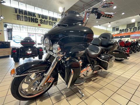 2014 Harley-Davidson Electra Glide® Ultra Classic® in Dumfries, Virginia - Photo 10
