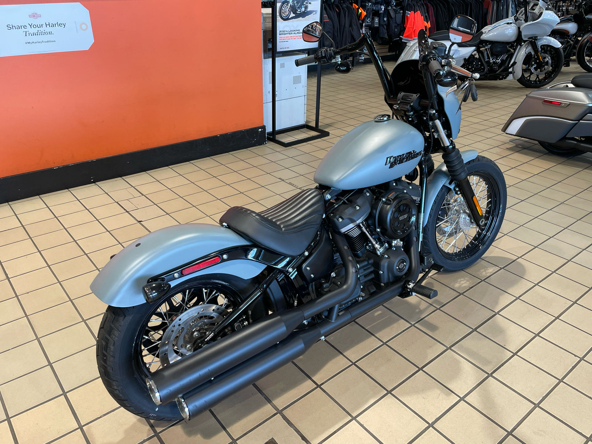 2019 Harley-Davidson Street Bob® in Dumfries, Virginia - Photo 4