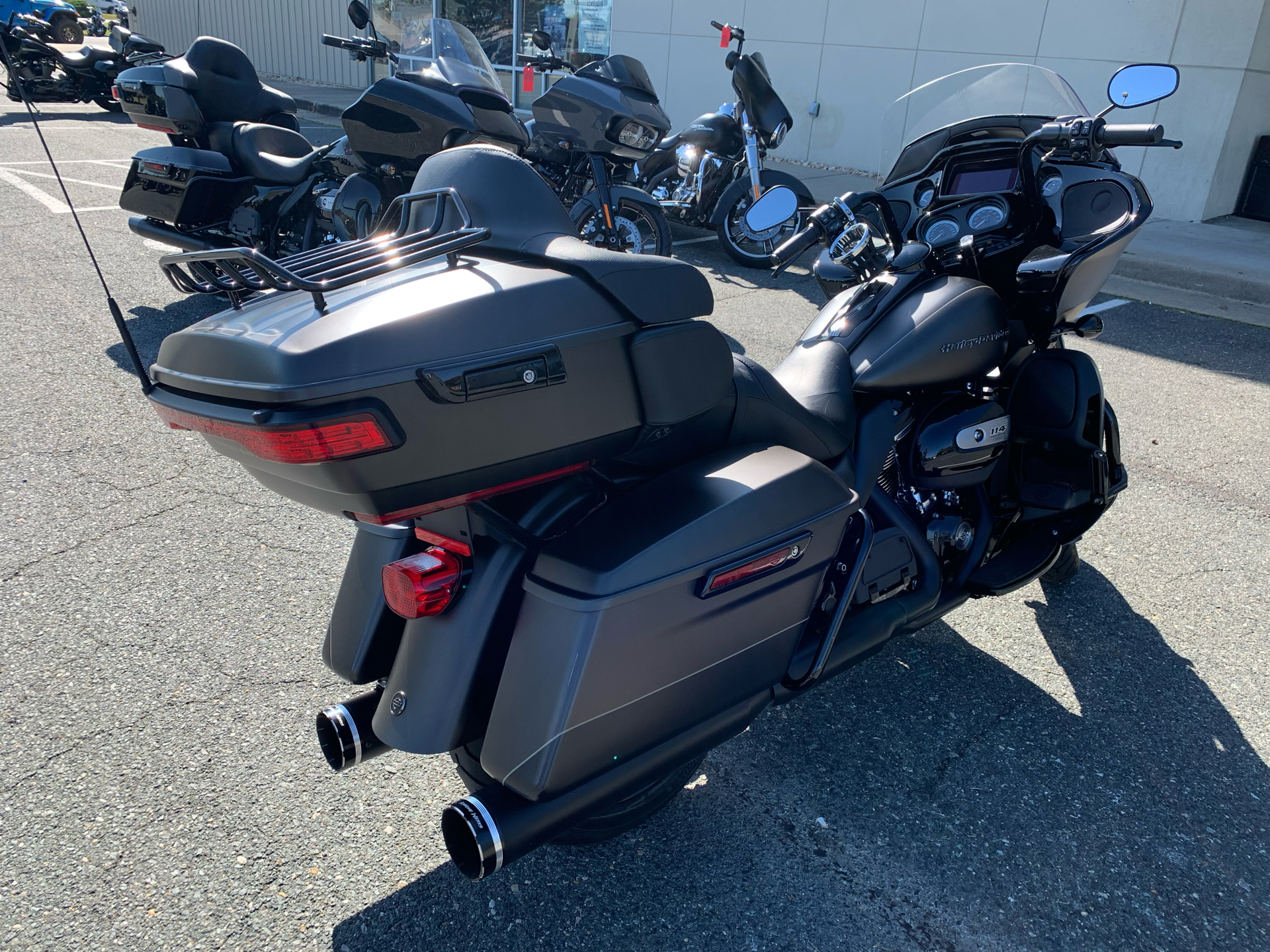 2021 Harley-Davidson ROAD GLIDE LIMITED in Dumfries, Virginia - Photo 2