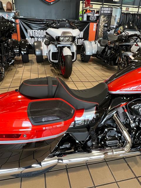 2024 Harley-Davidson CVO™ Road Glide® in Dumfries, Virginia - Photo 16