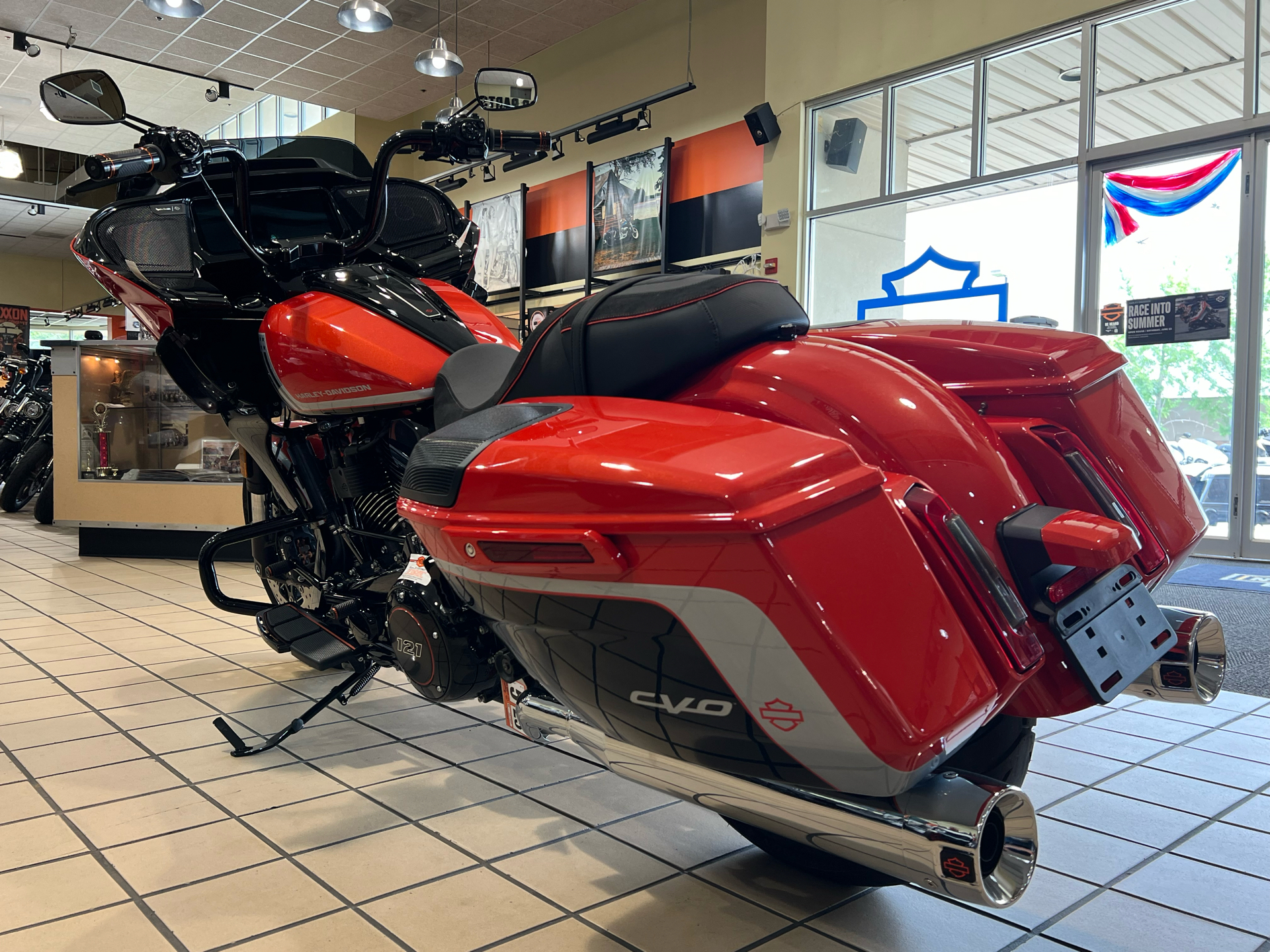 2024 Harley-Davidson CVO™ Road Glide® in Dumfries, Virginia - Photo 22