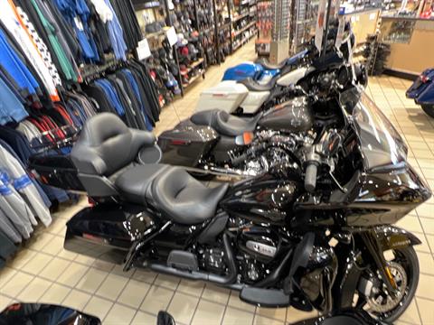 2023 Harley-Davidson Road Glide® Limited in Dumfries, Virginia - Photo 2