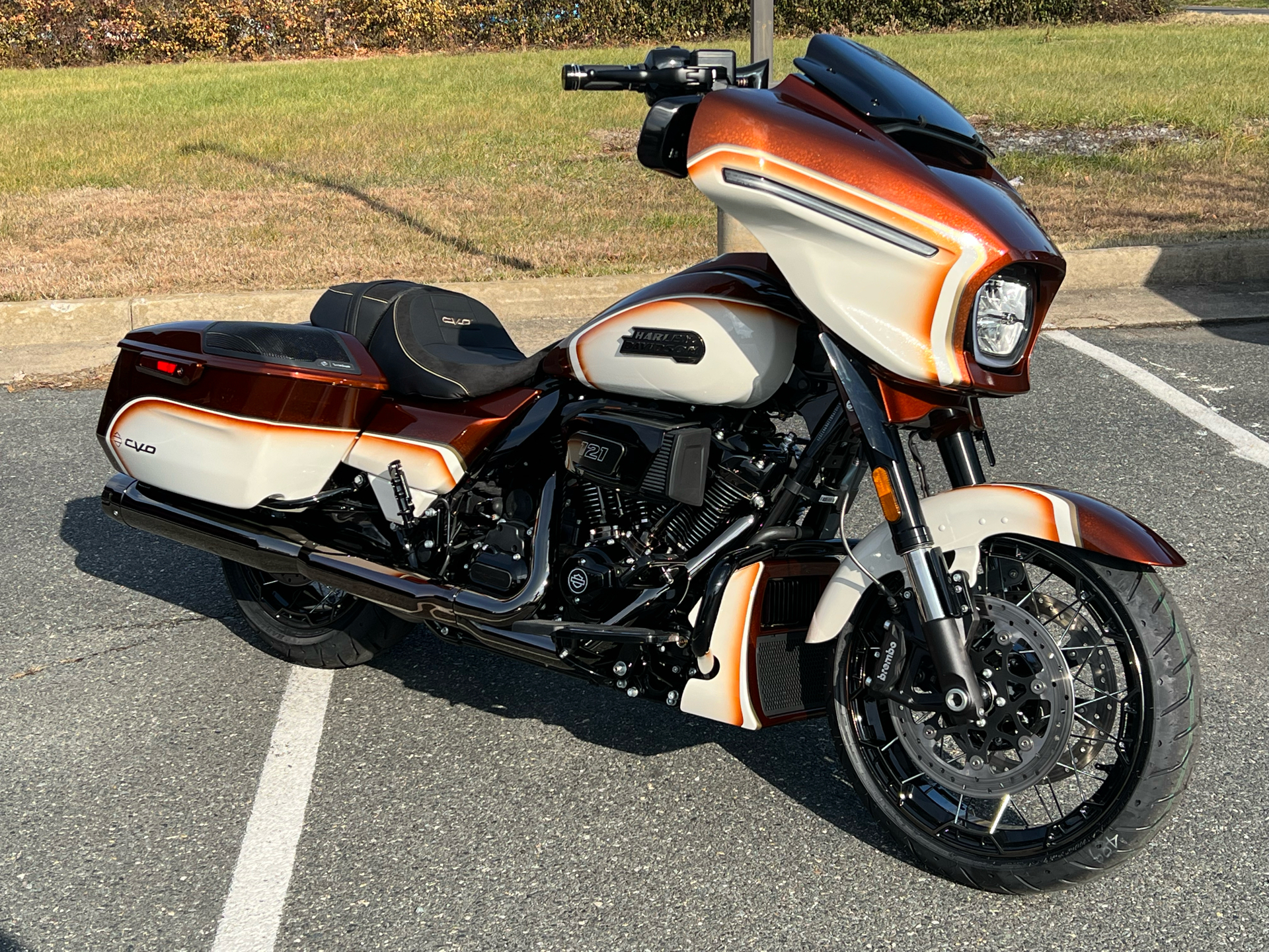 2023 Harley-Davidson CVO™ Street Glide® in Dumfries, Virginia - Photo 2