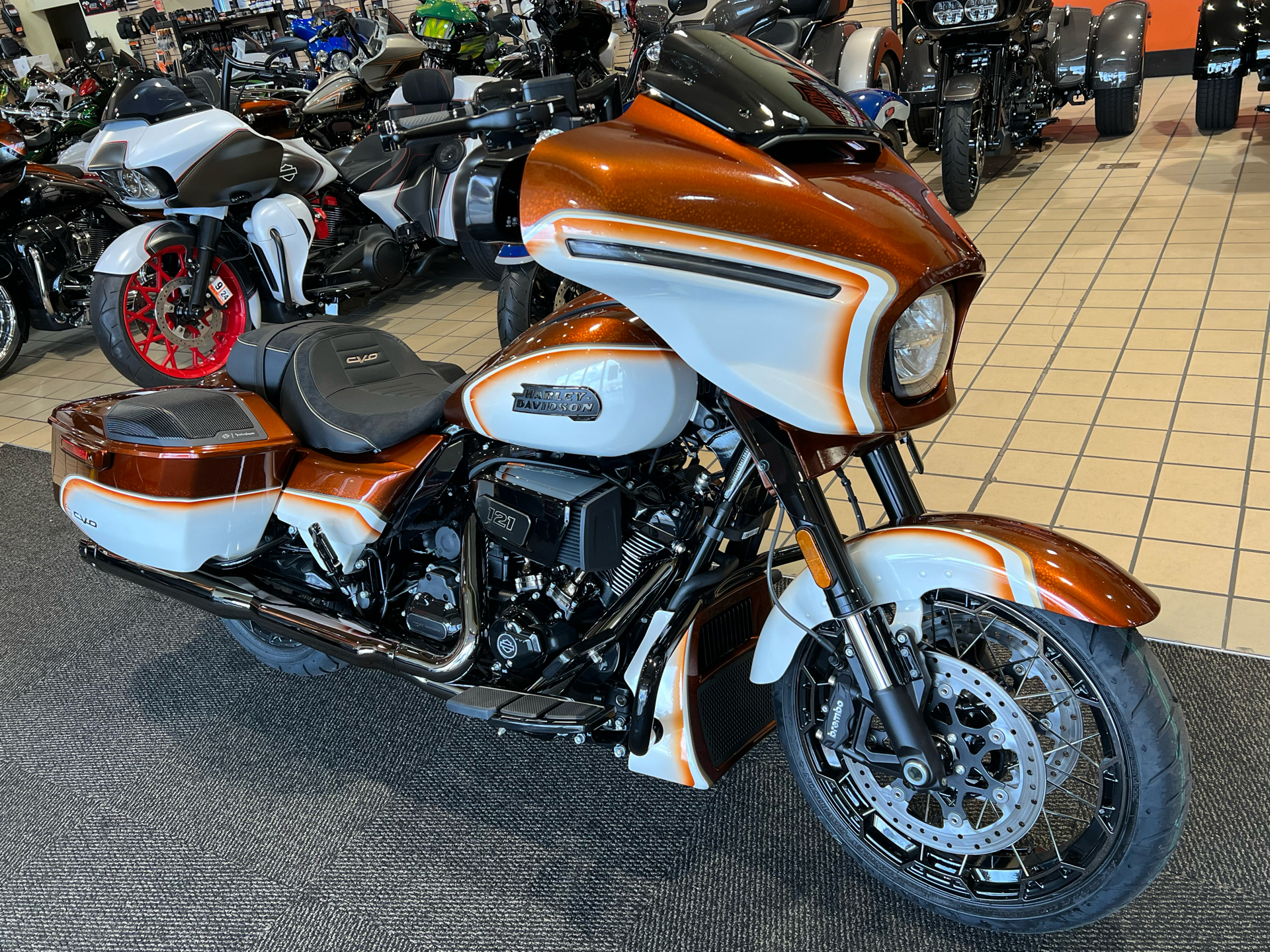 2023 Harley-Davidson CVO™ Street Glide® in Dumfries, Virginia - Photo 37