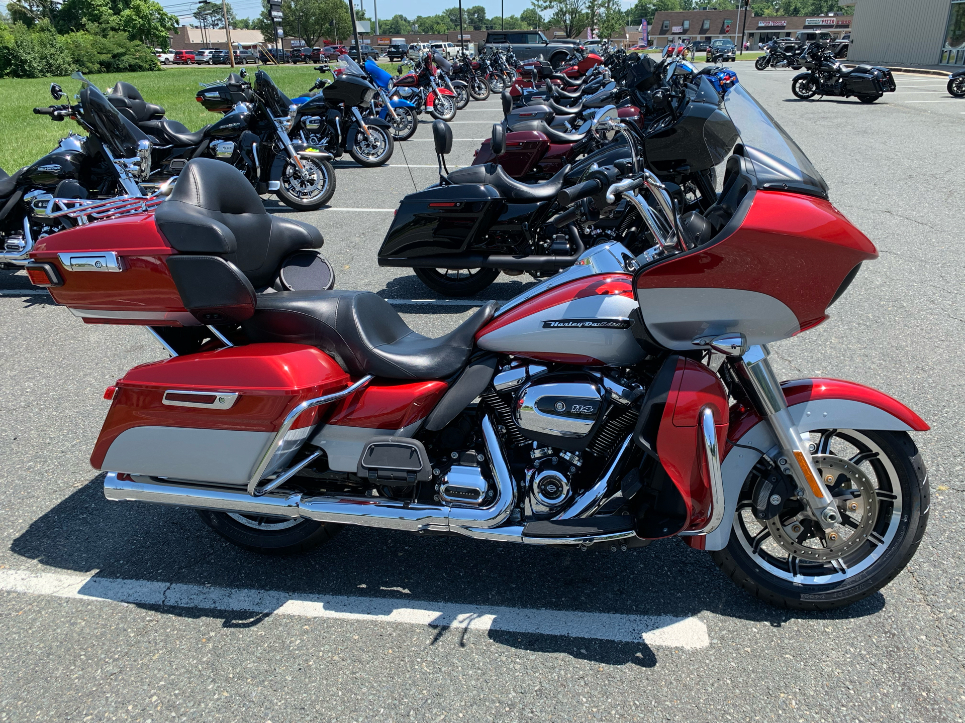 2019 Harley-Davidson Road Glide Ultra in Dumfries, Virginia