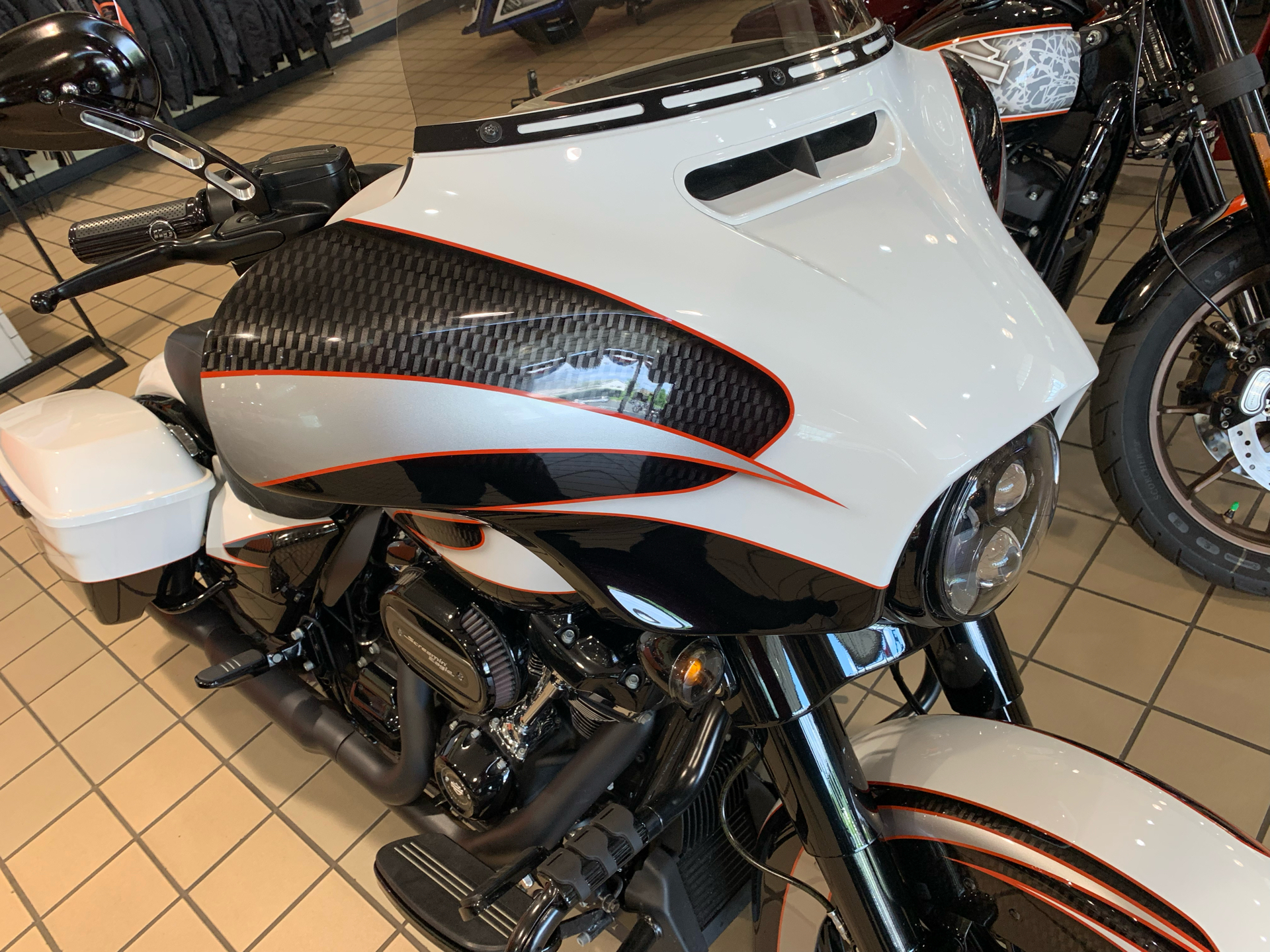 2018 Harley-Davidson STREET GLIDE SPECIAL in Dumfries, Virginia - Photo 2