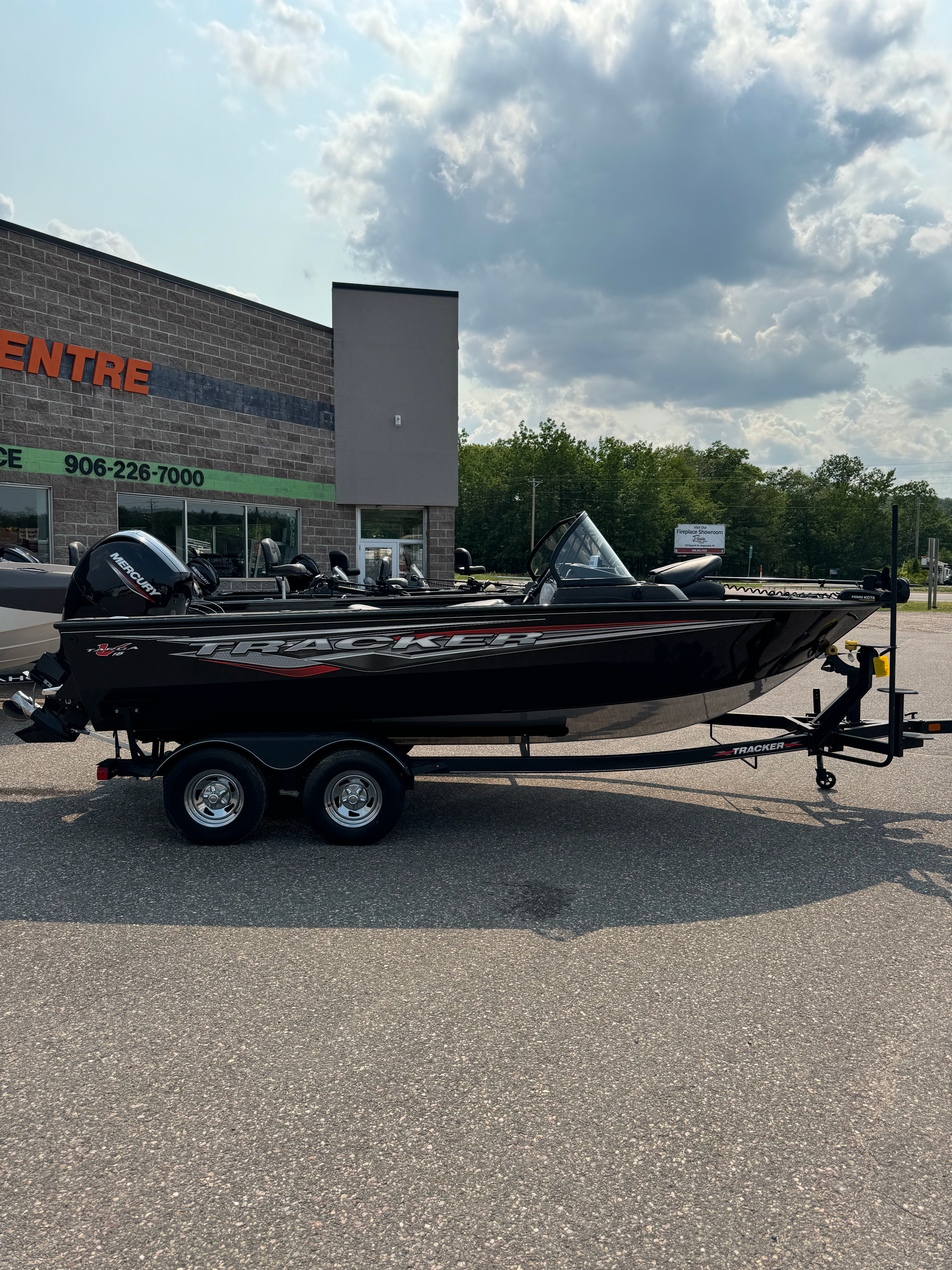 2023 Tracker Targa V-18 Combo in Marquette, Michigan - Photo 3