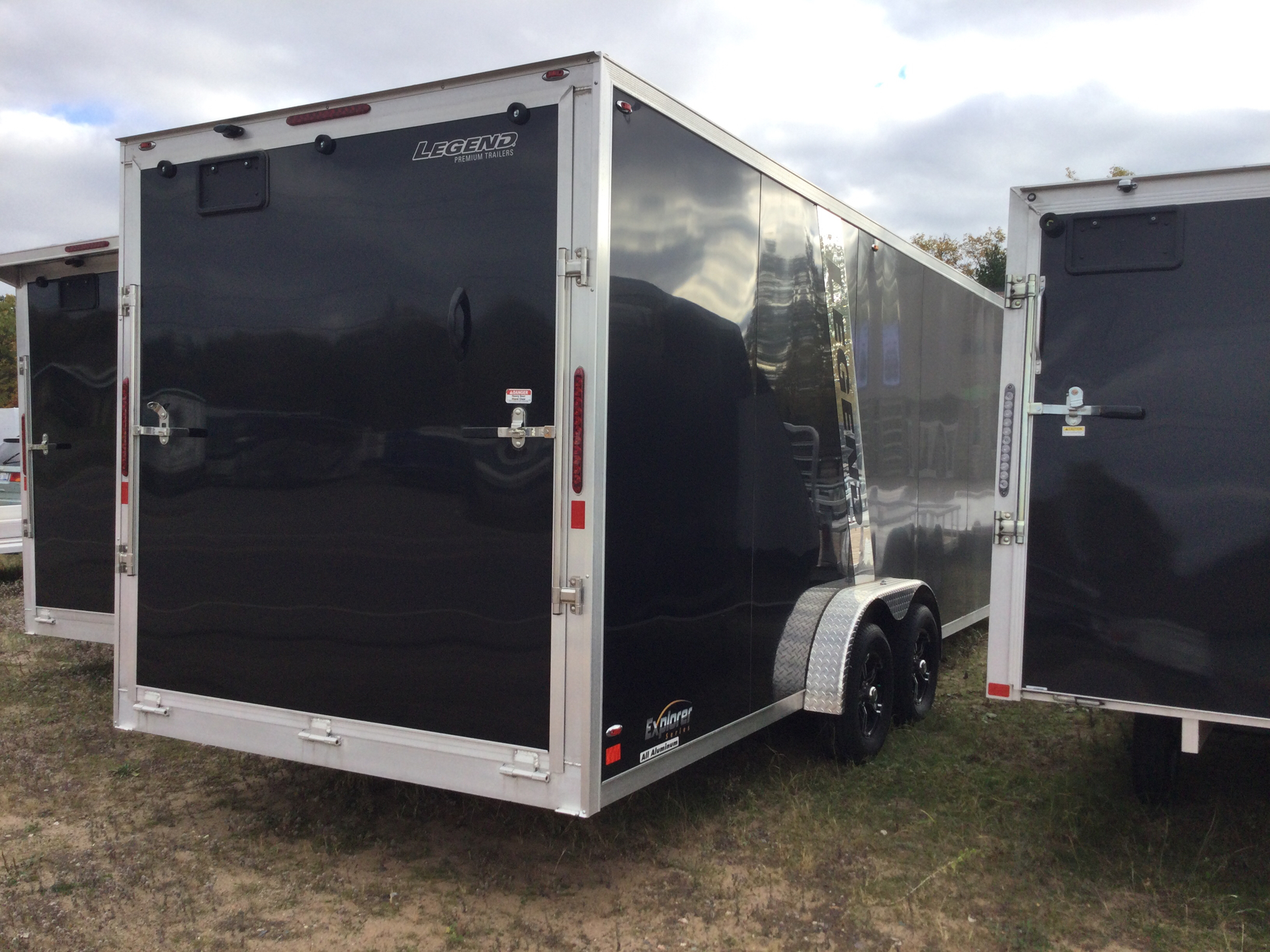 2022 Legend Premium Trailers 7.5x27E in Marquette, Michigan - Photo 3