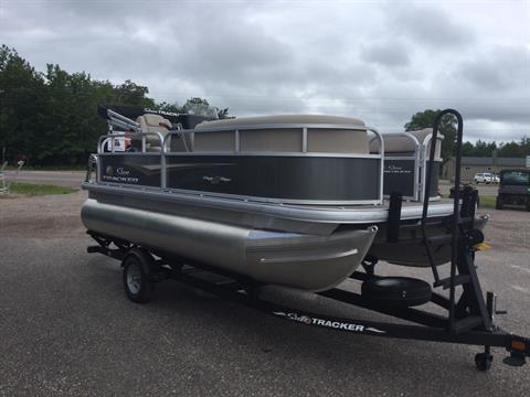 2024 Sun Tracker Party Barge 16 DLX in Marquette, Michigan - Photo 6