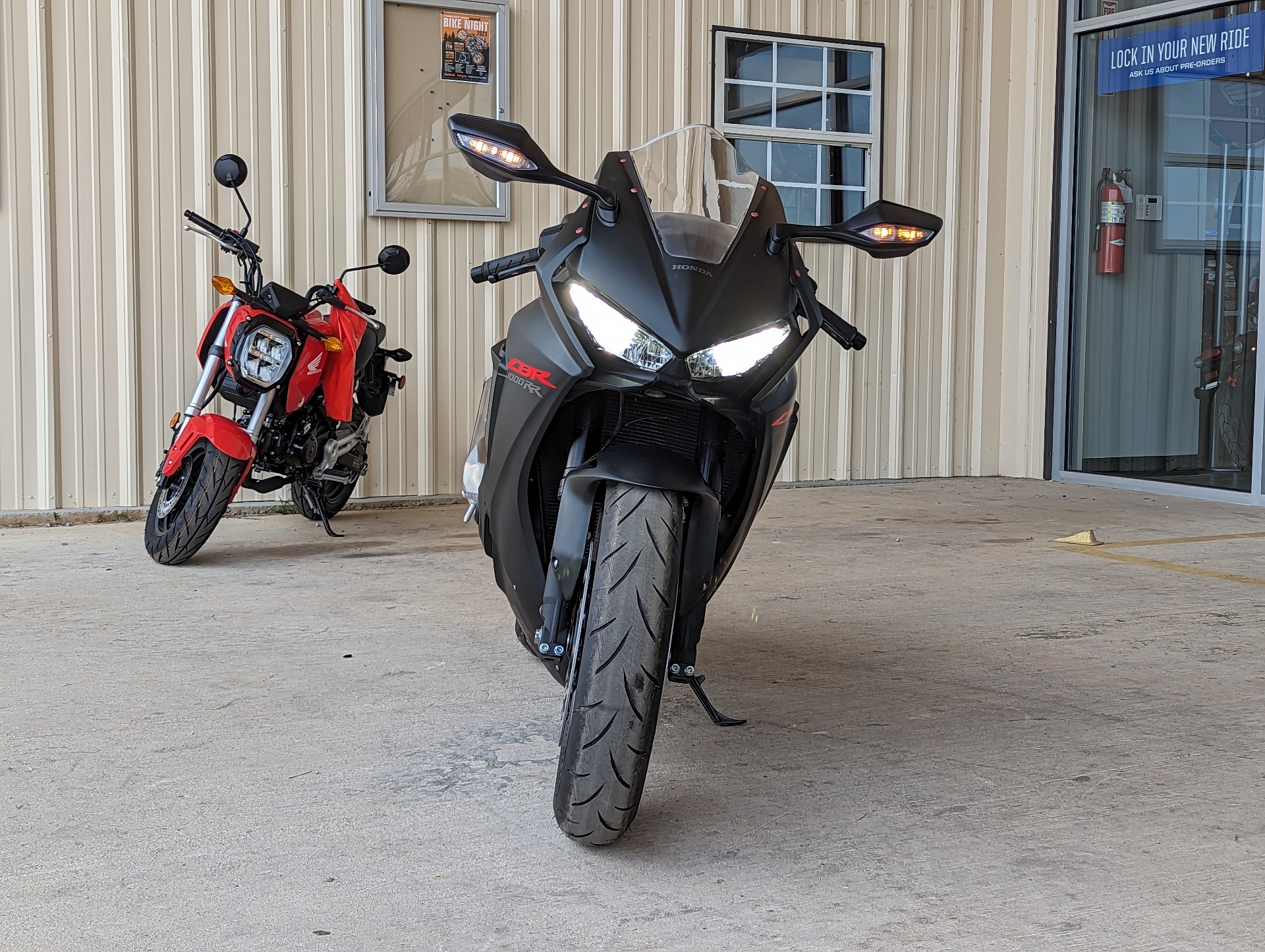 2021 Honda CBR1000RR in Winchester, Tennessee - Photo 3