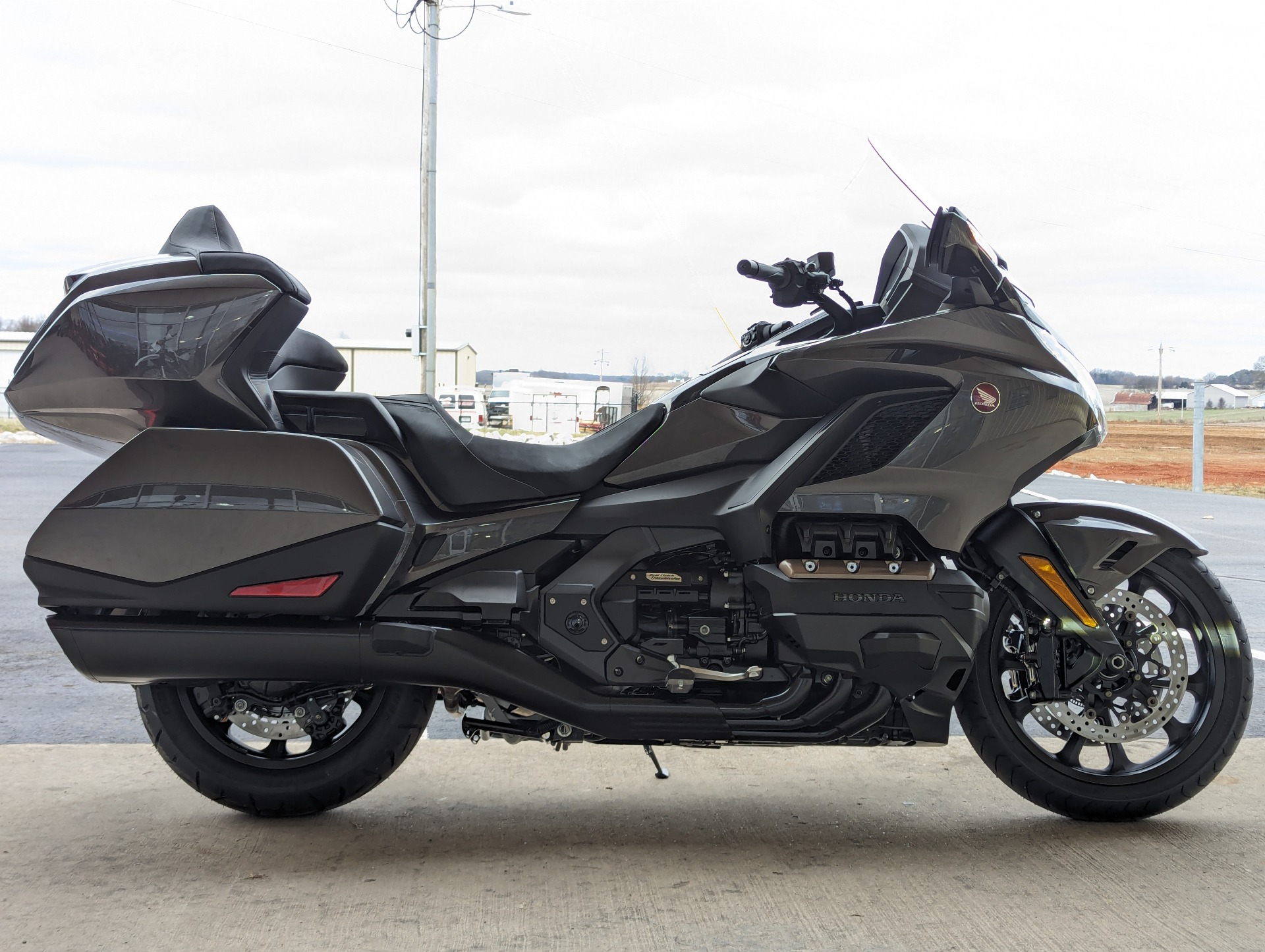 2024 Honda Gold Wing Tour Automatic DCT in Winchester, Tennessee - Photo 4