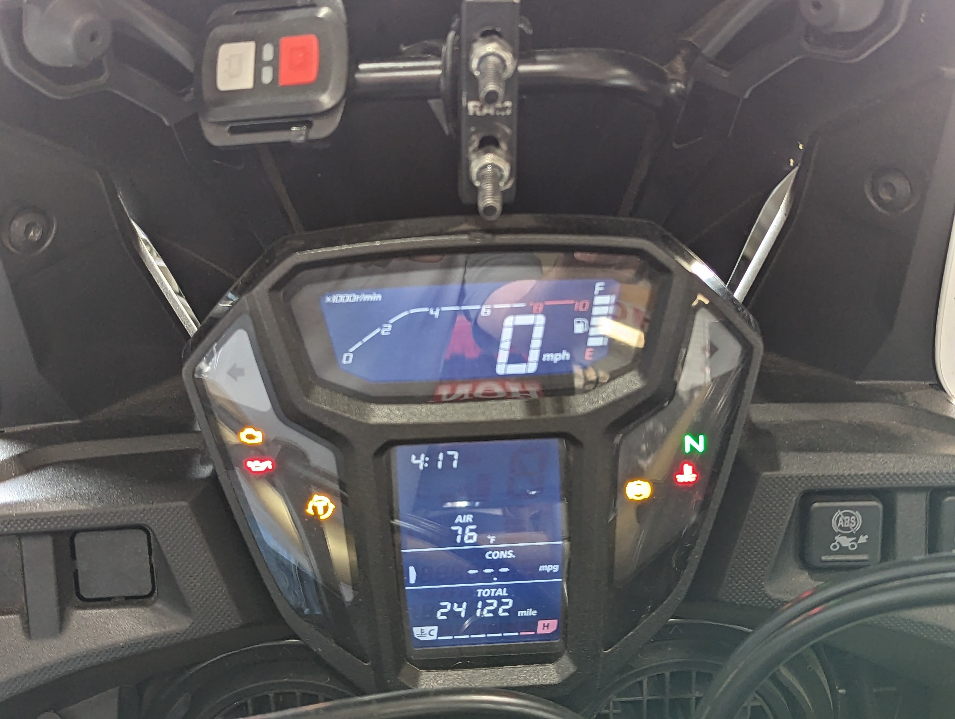 2017 Honda Africa Twin DCT in Winchester, Tennessee - Photo 10