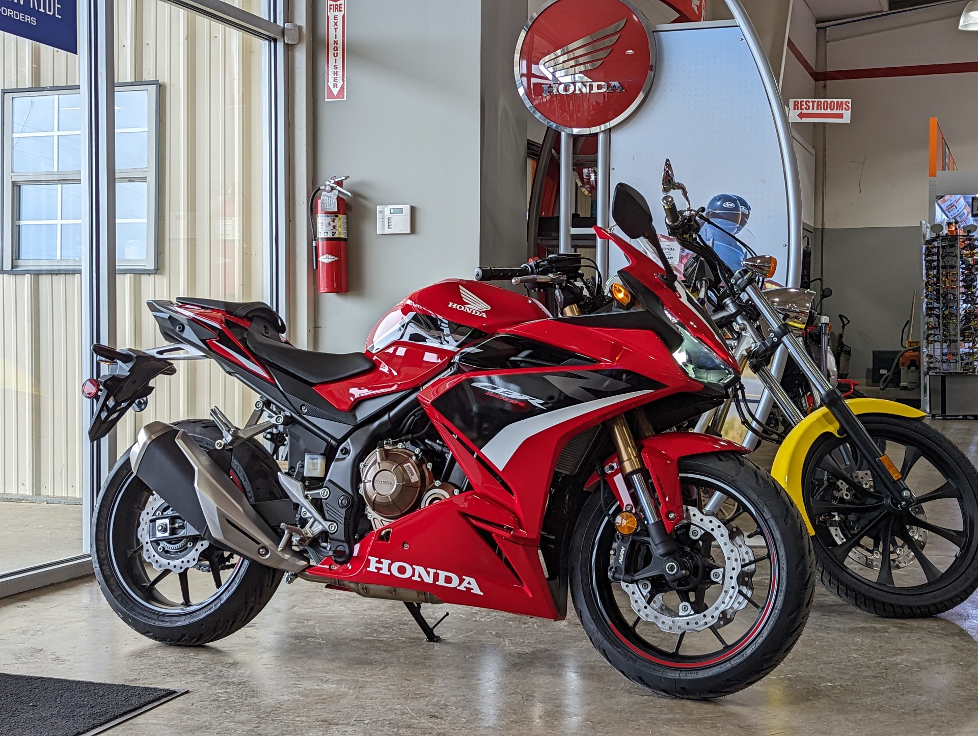 2022 Honda CBR500R ABS in Winchester, Tennessee - Photo 1
