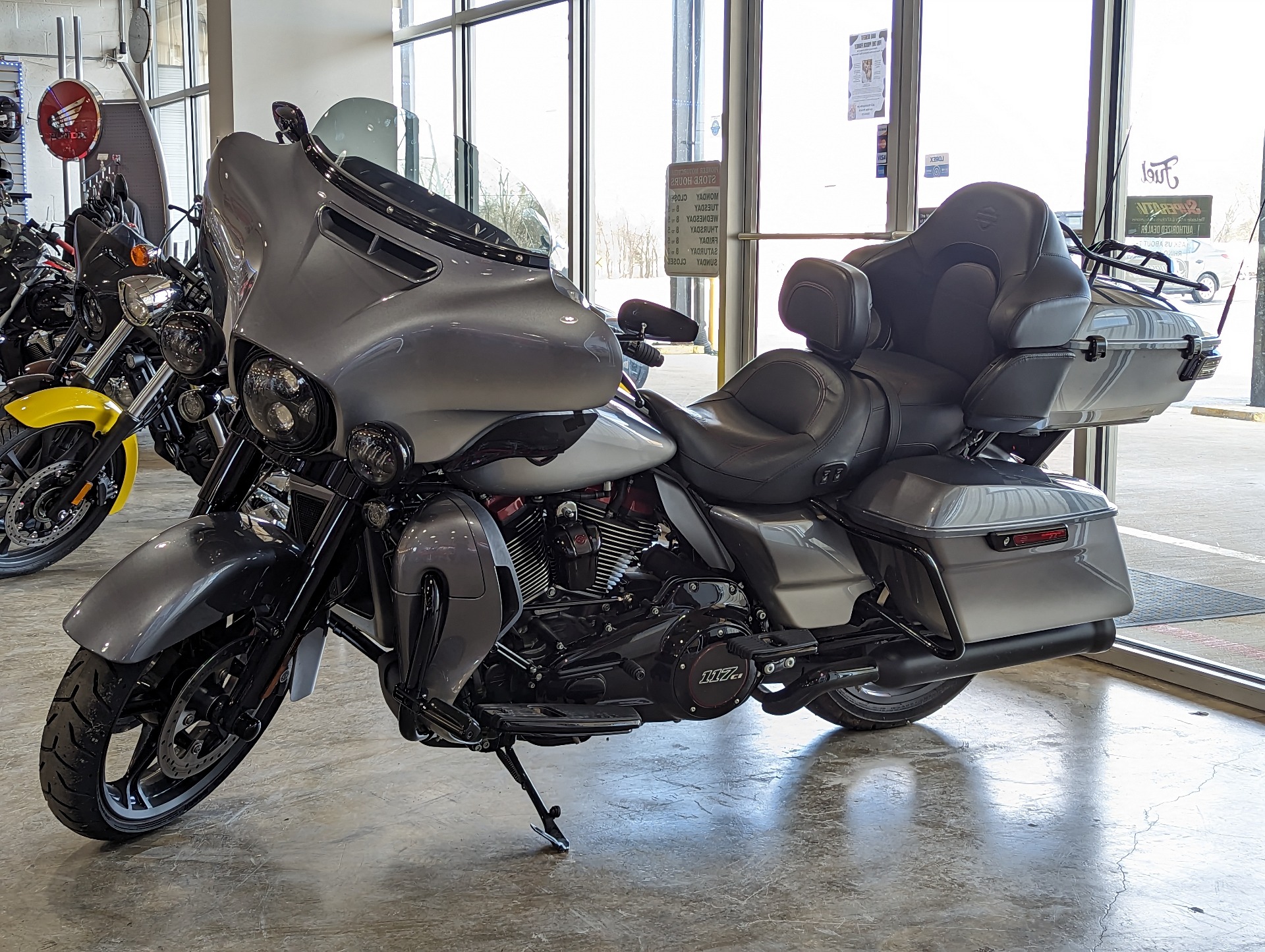 2019 Harley-Davidson CVO™ Limited in Winchester, Tennessee - Photo 2