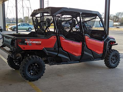 2023 Honda Pioneer 1000-6 Deluxe Crew in Winchester, Tennessee - Photo 11