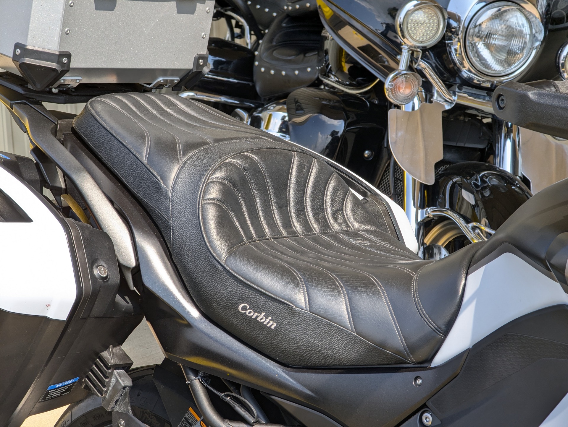 2019 Kawasaki Versys 1000 SE LT+ in Winchester, Tennessee - Photo 9