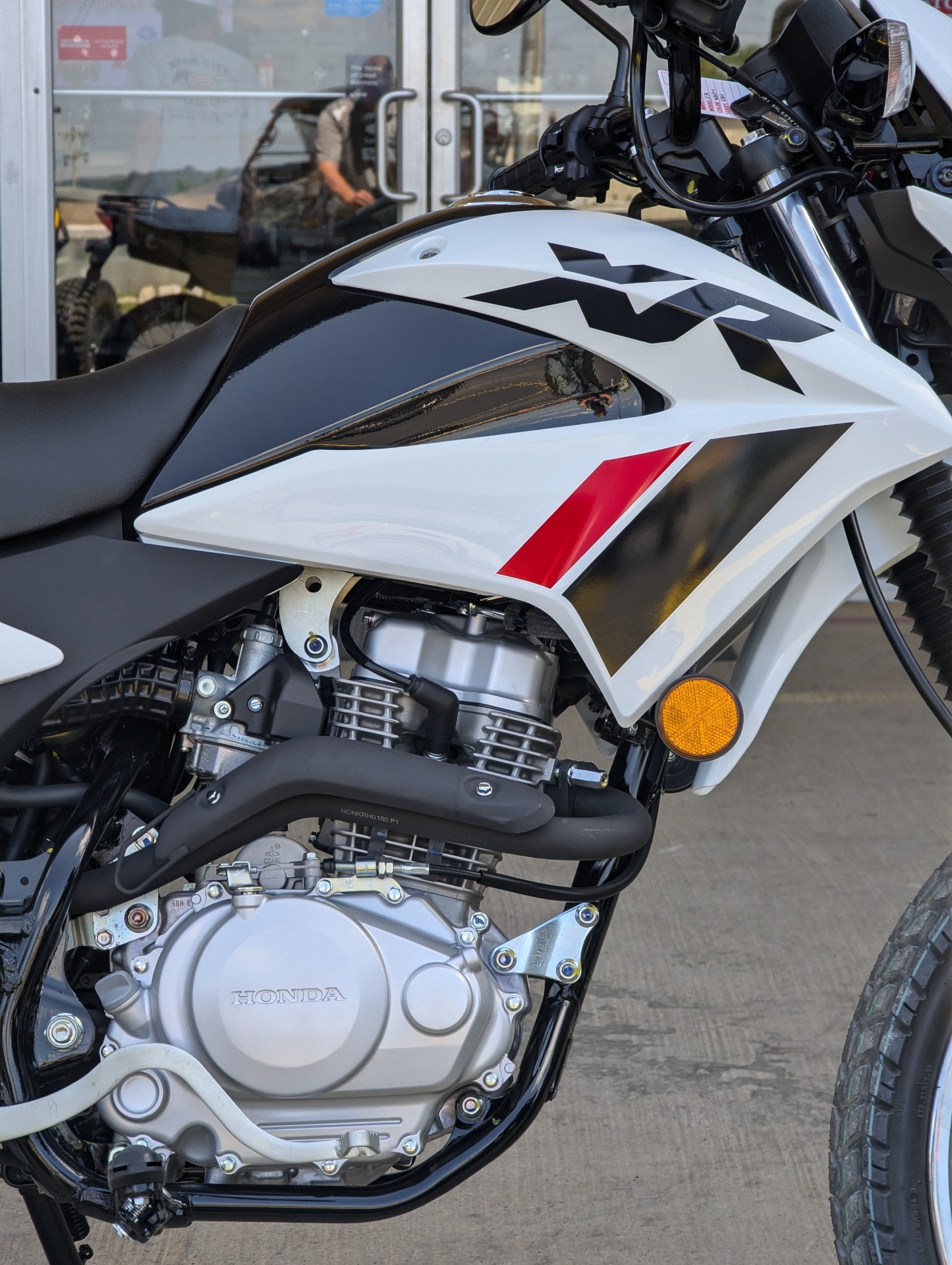 2024 Honda XR150L in Winchester, Tennessee - Photo 2