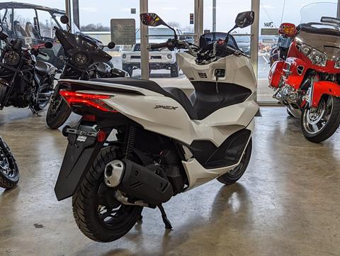 2022 Honda PCX150 ABS in Winchester, Tennessee - Photo 4
