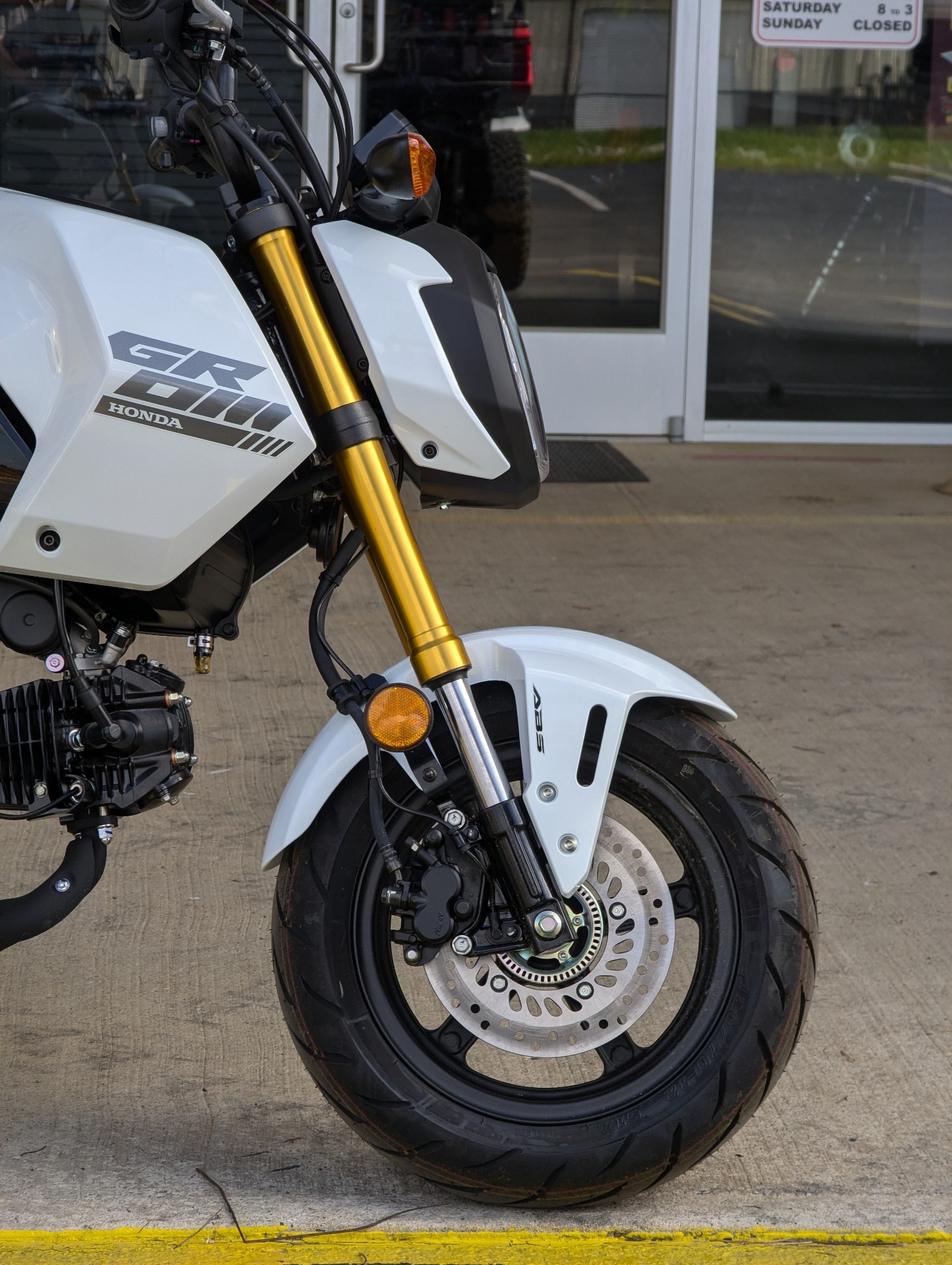 2025 Honda Grom ABS in Winchester, Tennessee - Photo 3