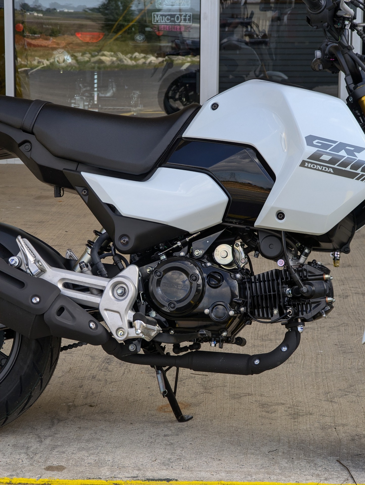 2025 Honda Grom ABS in Winchester, Tennessee - Photo 4