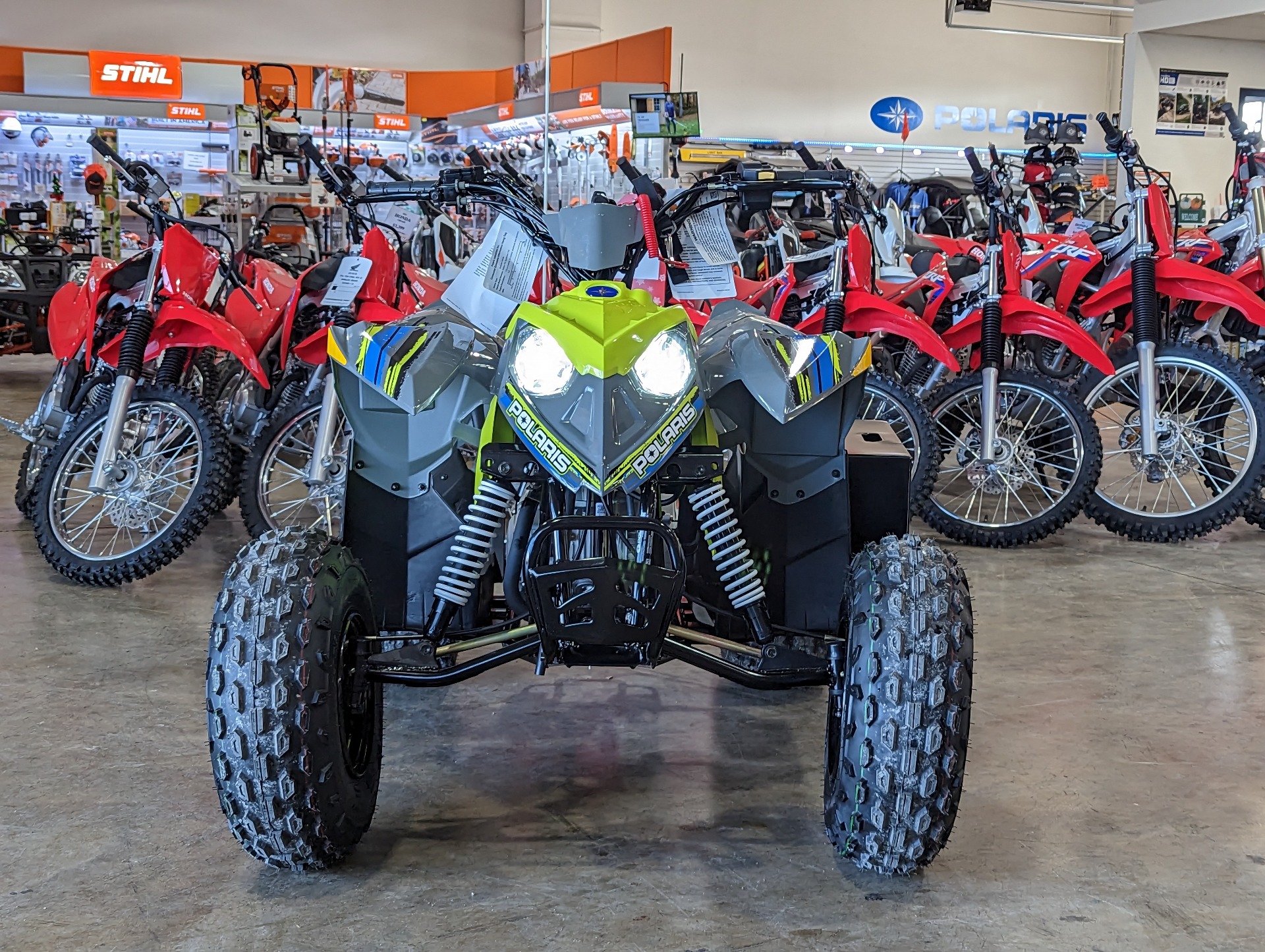 2023 Polaris Outlaw 110 EFI in Winchester, Tennessee - Photo 2