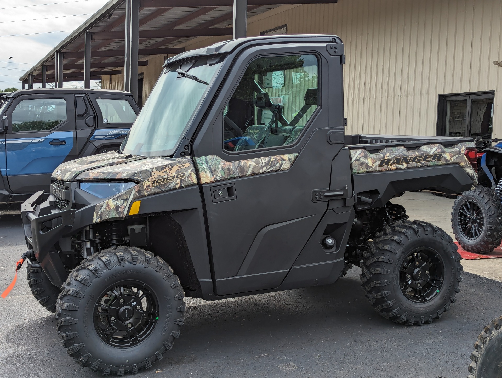 2025 Polaris Ranger XP 1000 NorthStar Edition Premium With Fixed Windshield in Winchester, Tennessee - Photo 2