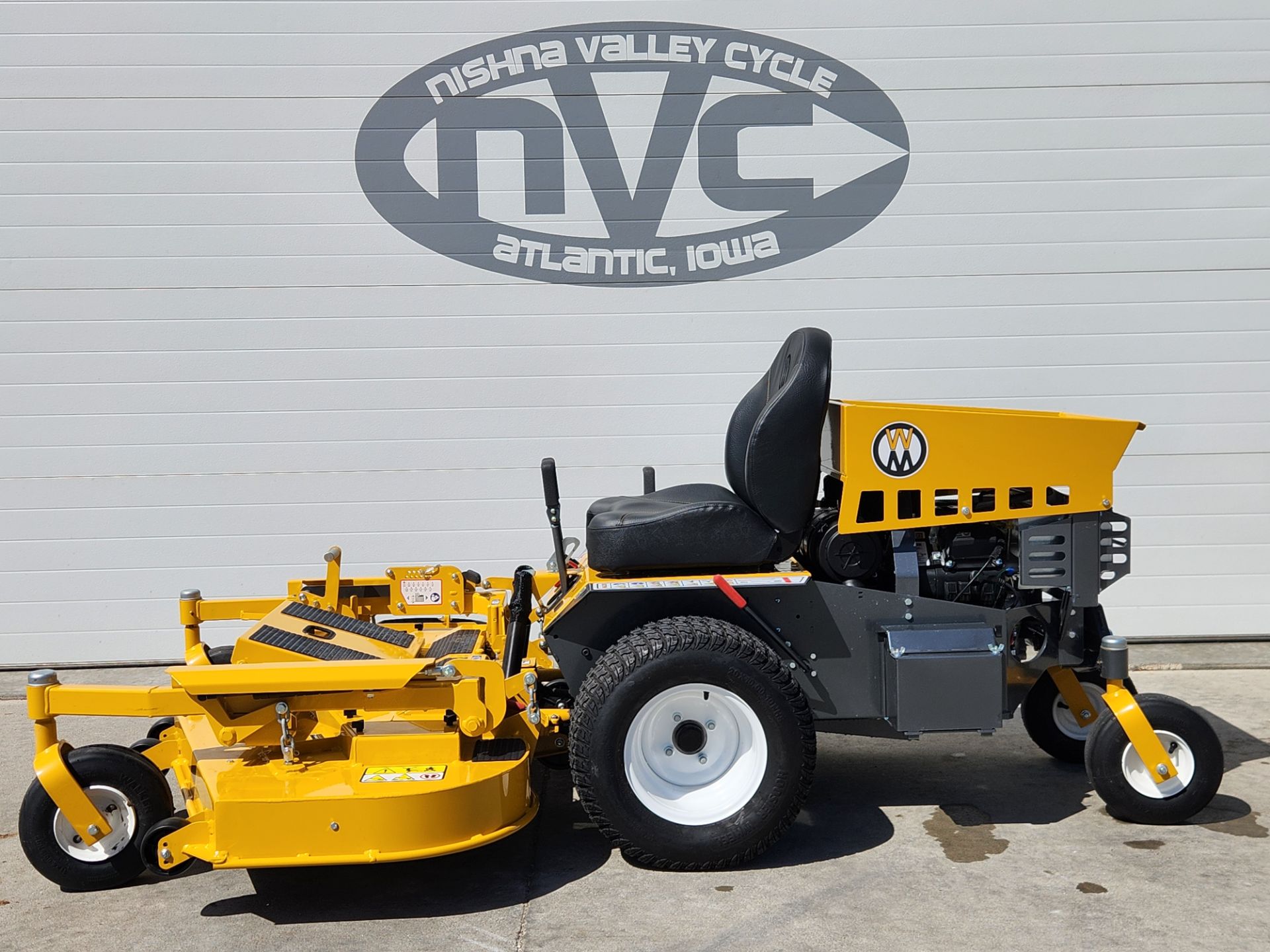 2024 Walker Mowers B27i w/ 60" Side Discharge in Atlantic, Iowa - Photo 1