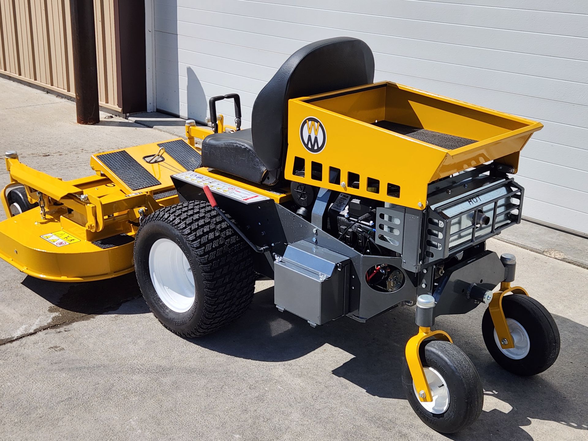 2024 Walker Mowers B27i w/ 60" Side Discharge in Atlantic, Iowa - Photo 8