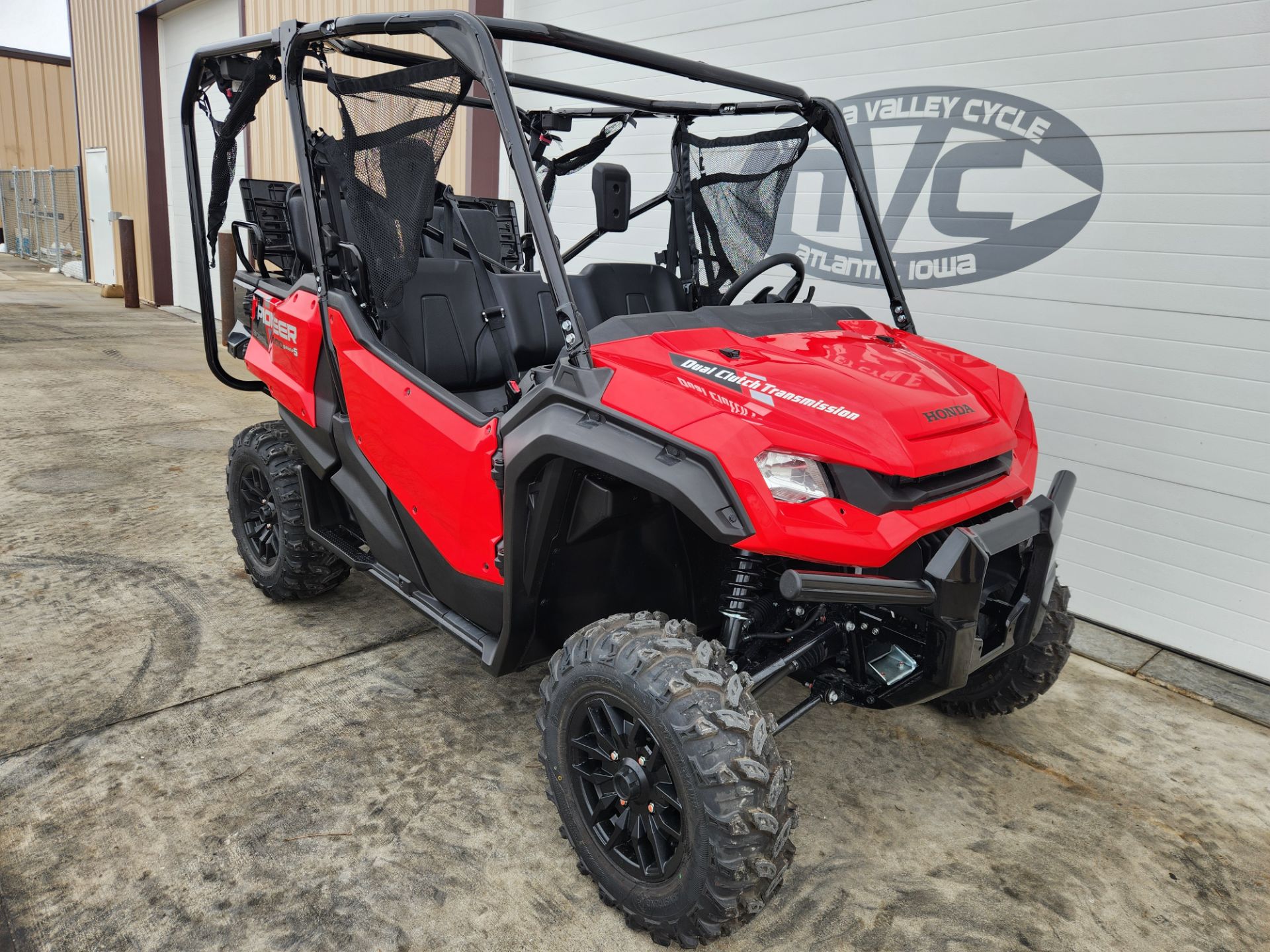 2024 Honda Pioneer 1000-5 Deluxe in Atlantic, Iowa - Photo 13