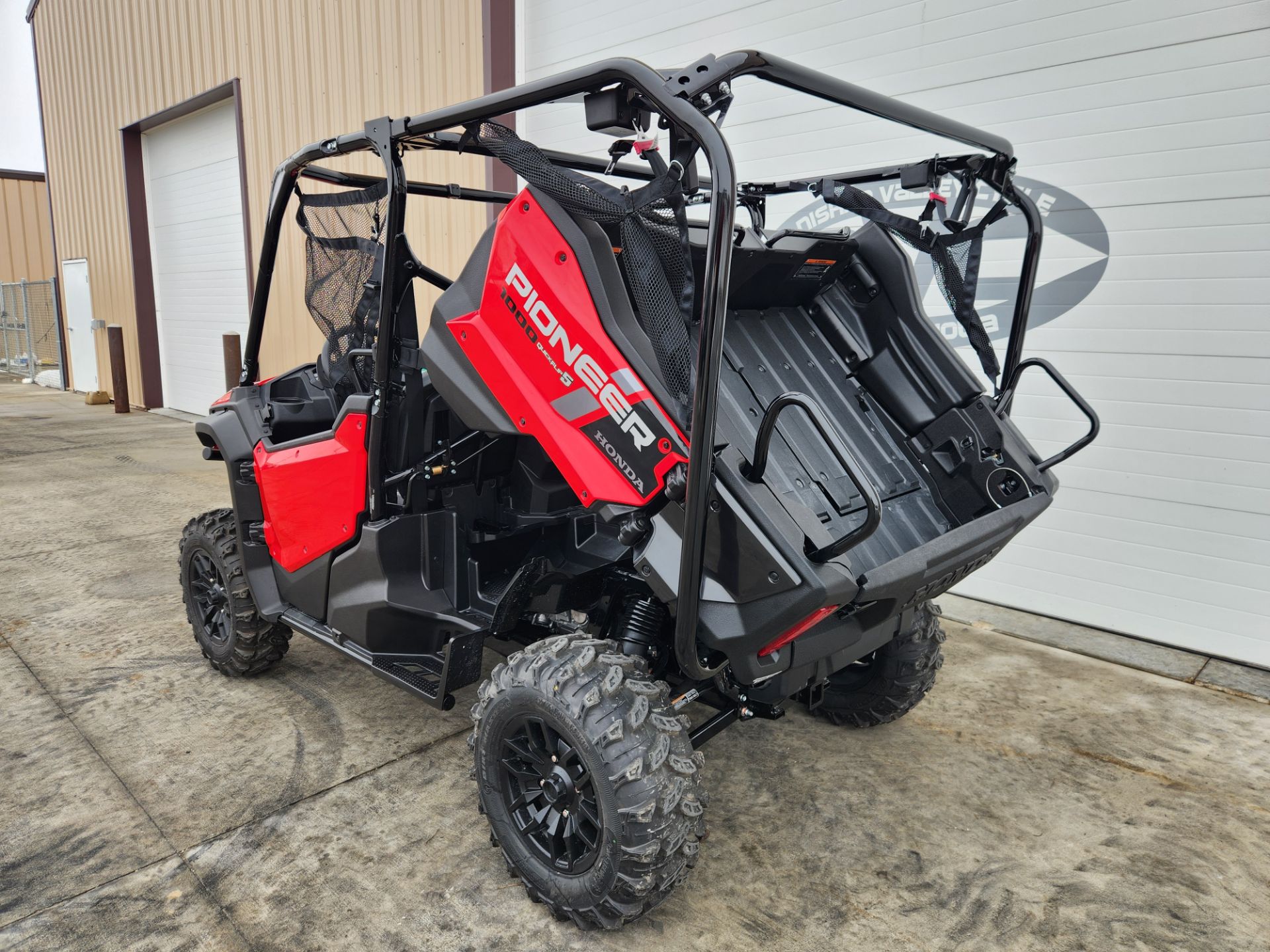 2024 Honda Pioneer 1000-5 Deluxe in Atlantic, Iowa - Photo 6