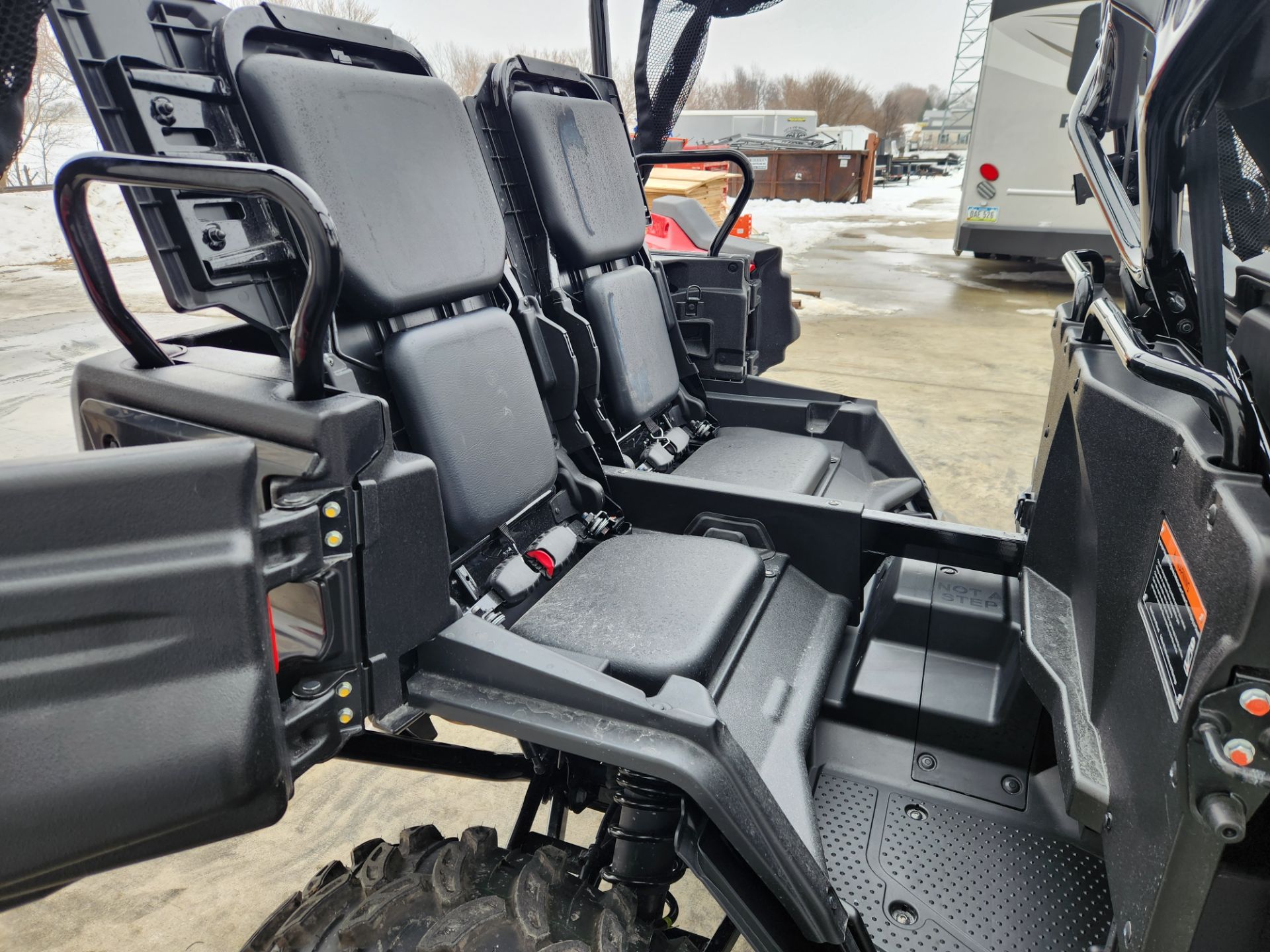 2024 Honda Pioneer 1000-5 Deluxe in Atlantic, Iowa - Photo 9