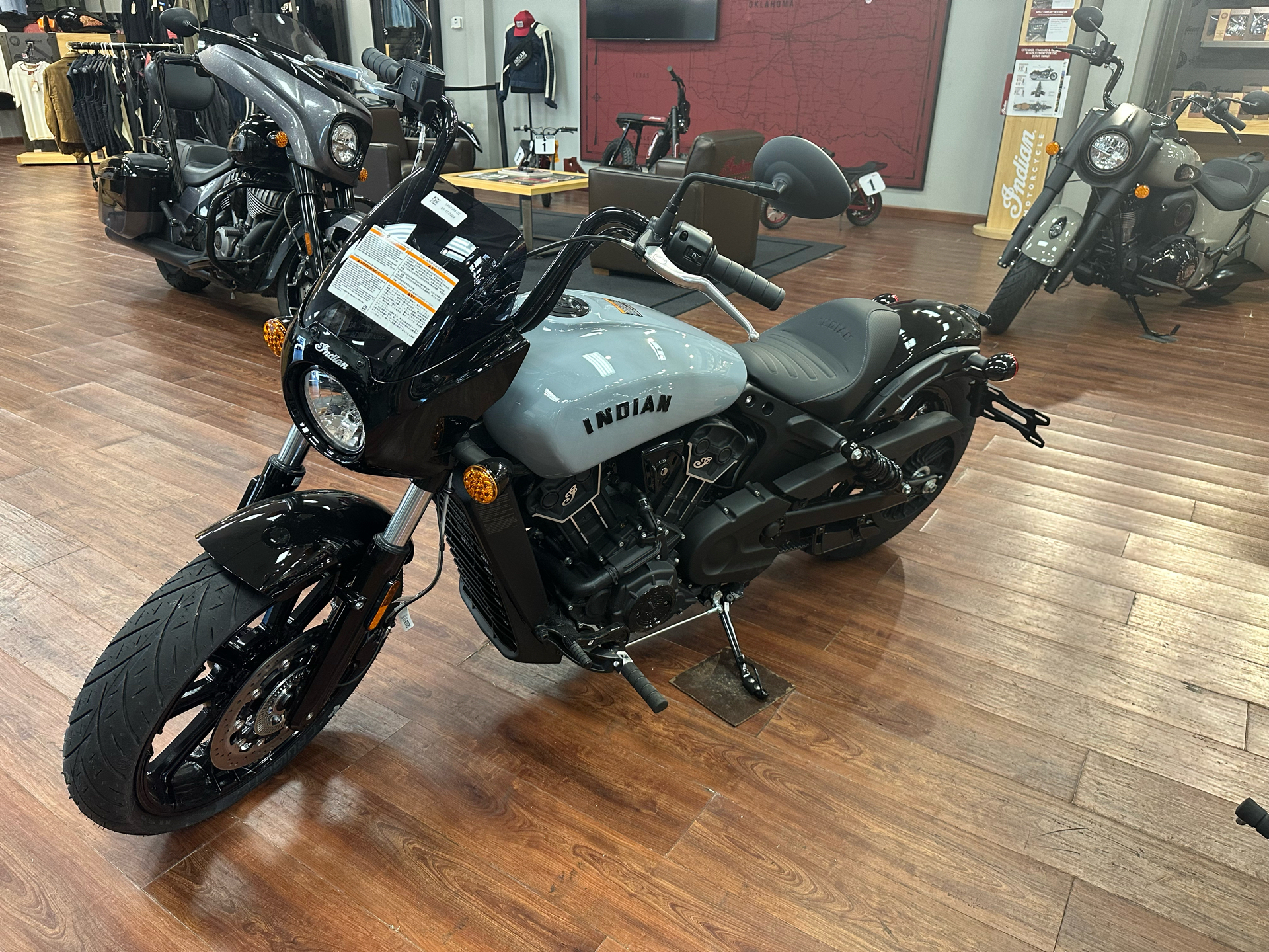 2024 Indian Motorcycle Scout® Rogue Sixty ABS in Broken Arrow, Oklahoma - Photo 5
