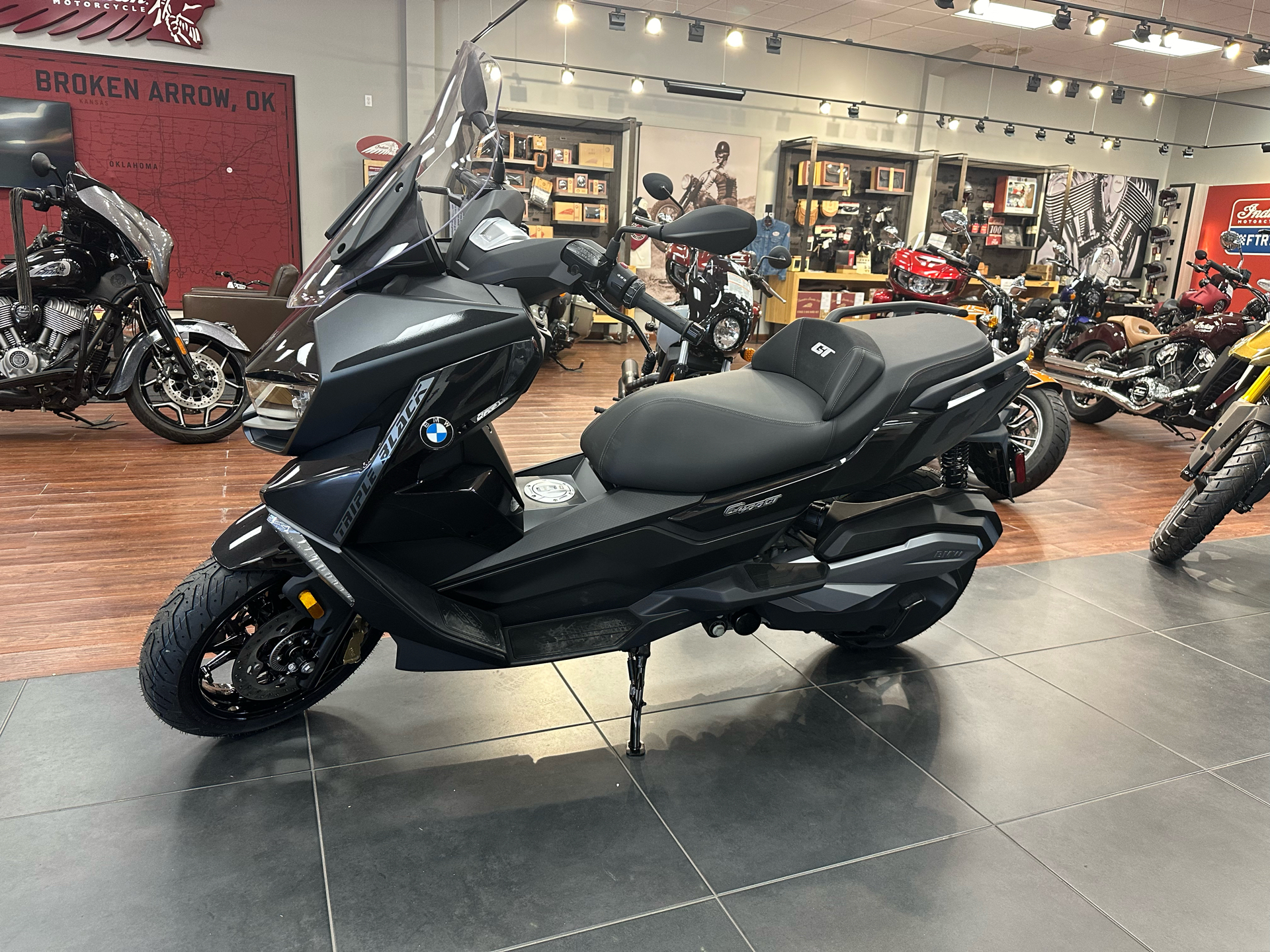 2024 BMW C 400 GT in Broken Arrow, Oklahoma - Photo 3