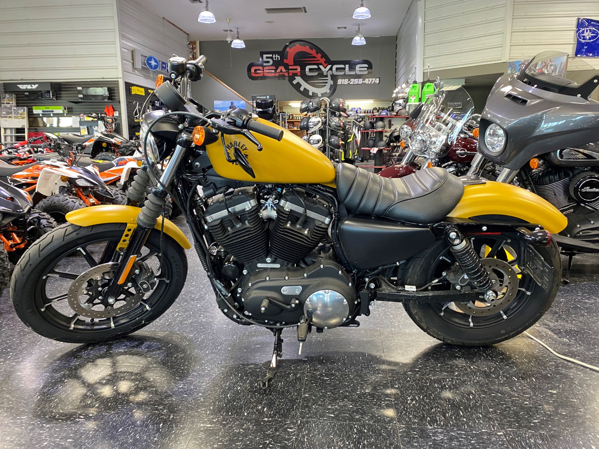 2019 Harley-Davidson Iron 883™ in Broken Arrow, Oklahoma - Photo 4